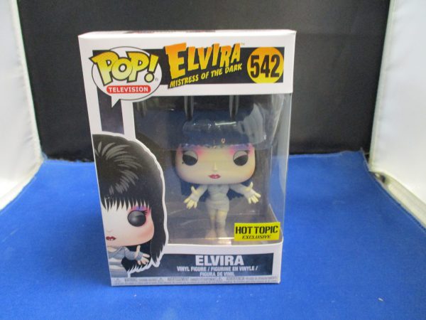 Funko POP! Elvira #542 (Hot Topic Exclusive)