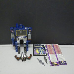 Transformers G1 Soundwave and Buzzsaw