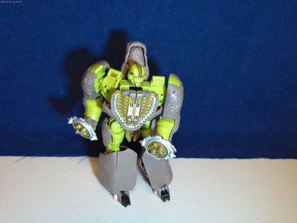 Transformers Kingdom WFC Rhinox