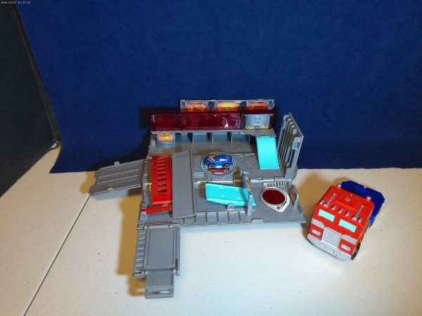 Transformers Micro Machine Optimus Prime playset