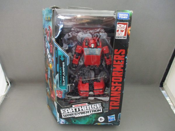 WFC Earthrise Deluxe Class Cliffjumper