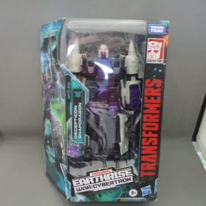 WFC Earthrise Voyager Class Decepticon Snapdragon