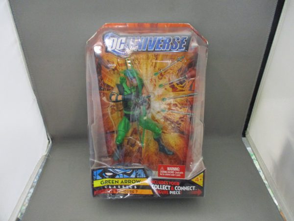 DC Universe Classics Wave 9 Green Arrow