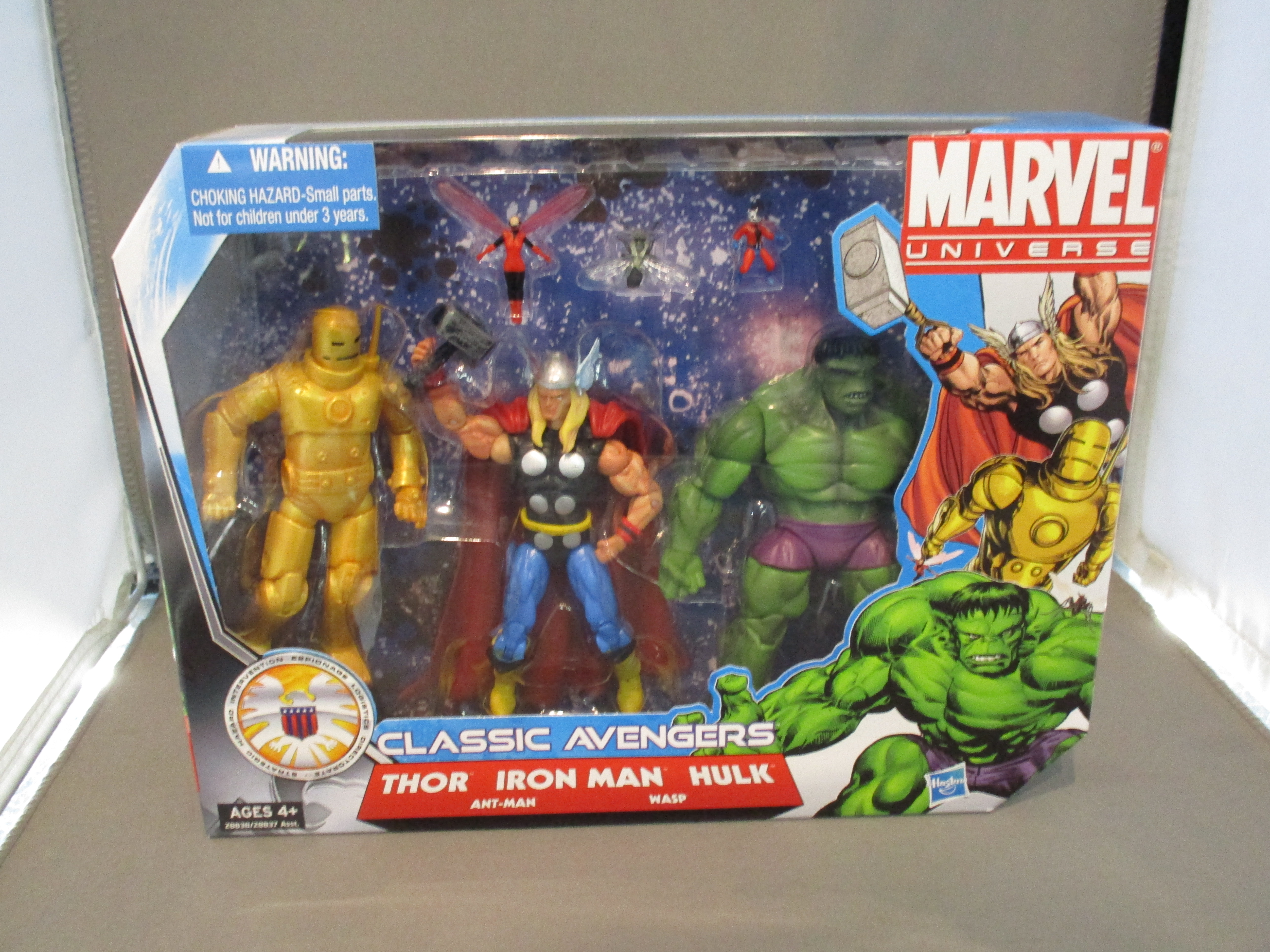 Marvel Universe 3.75 The Avengers Thor Iron Man Hulk Ant-Man Wasp