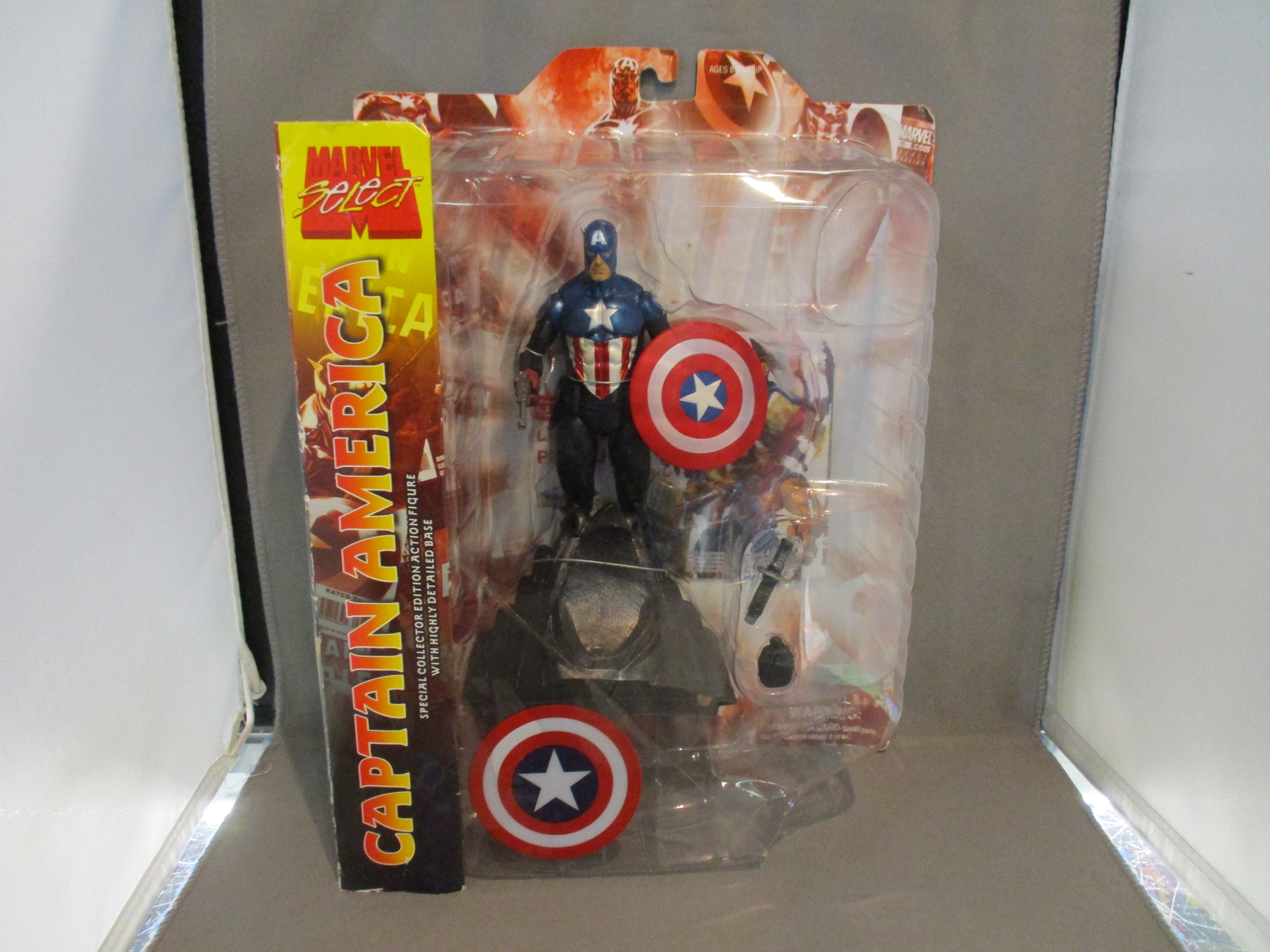 Marvel Select Captain America
