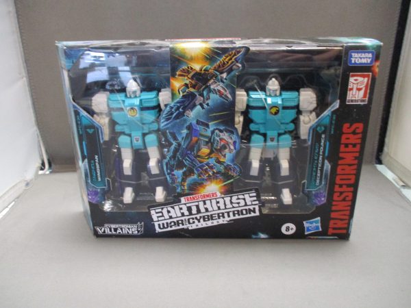 WFC Earthrise Wingspan and Decepticon Pounce 2 pack