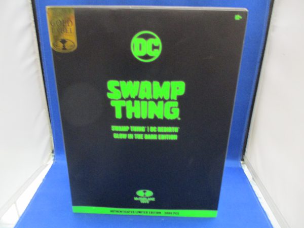 Gold Label DC Rebirth Swamp Thing (Glow in the Dark Edition)