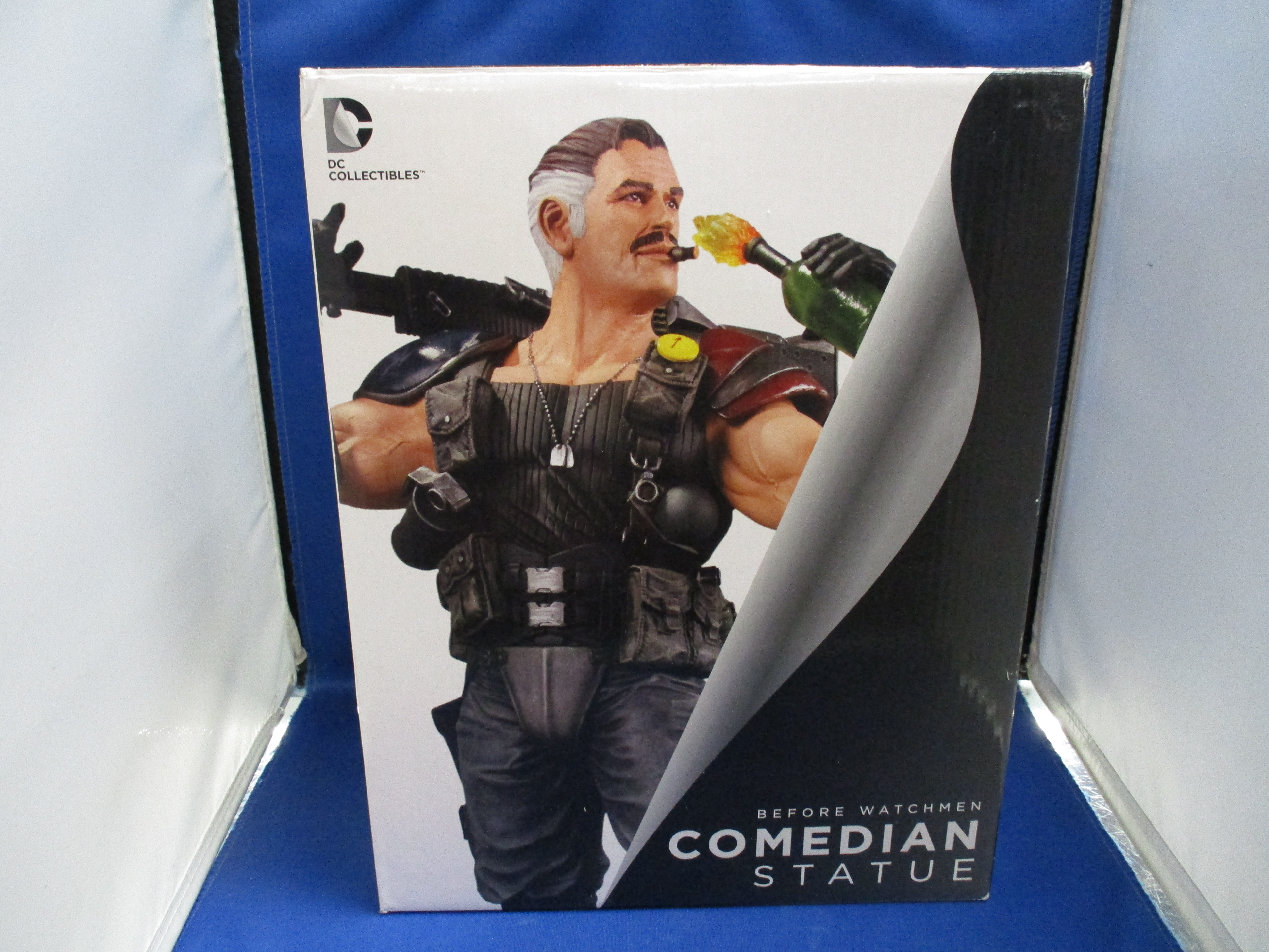 DC Collectibles Before Watchmen Comedian Statue