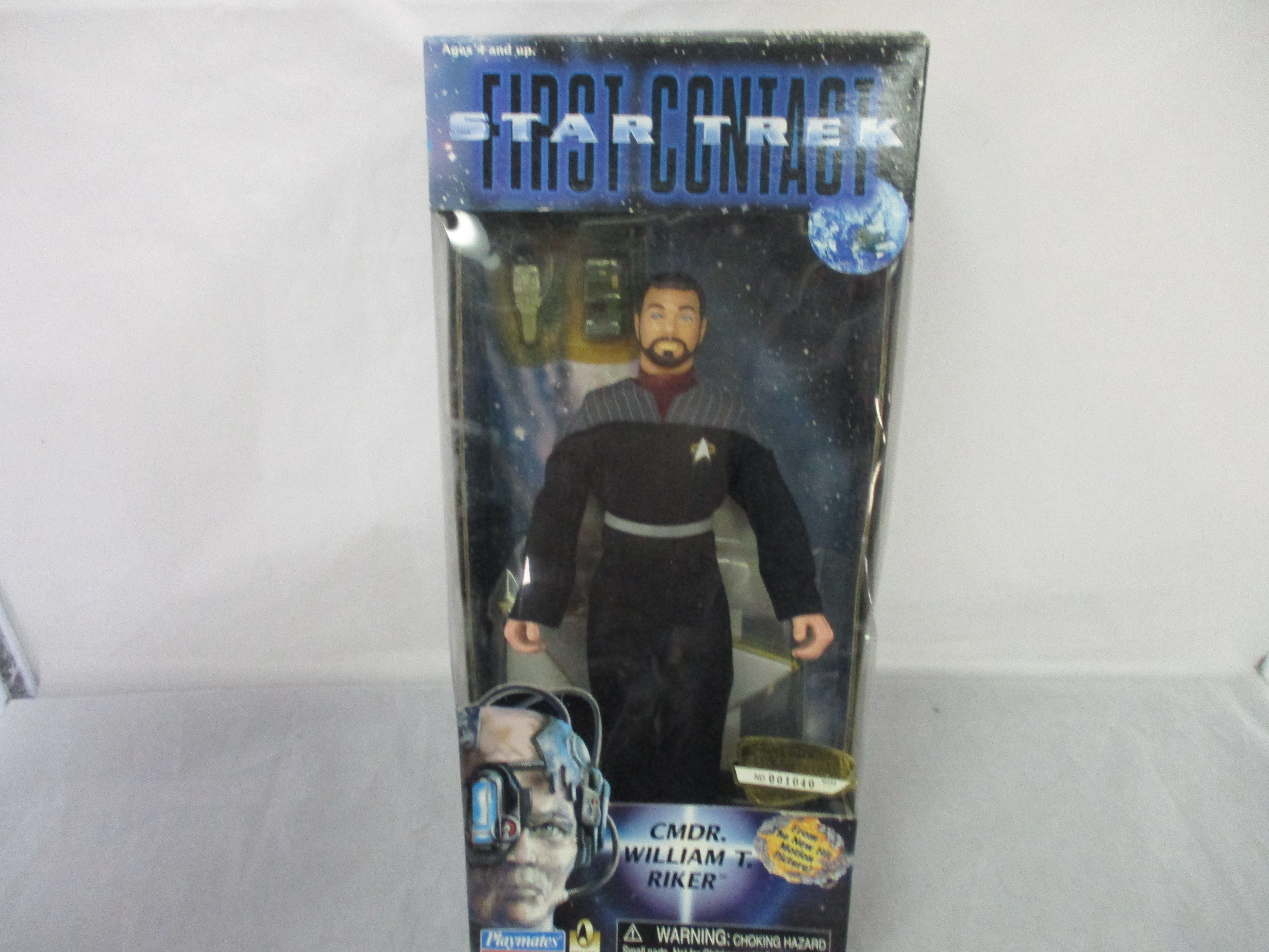 Collector Series Cmdr. William T. Riker