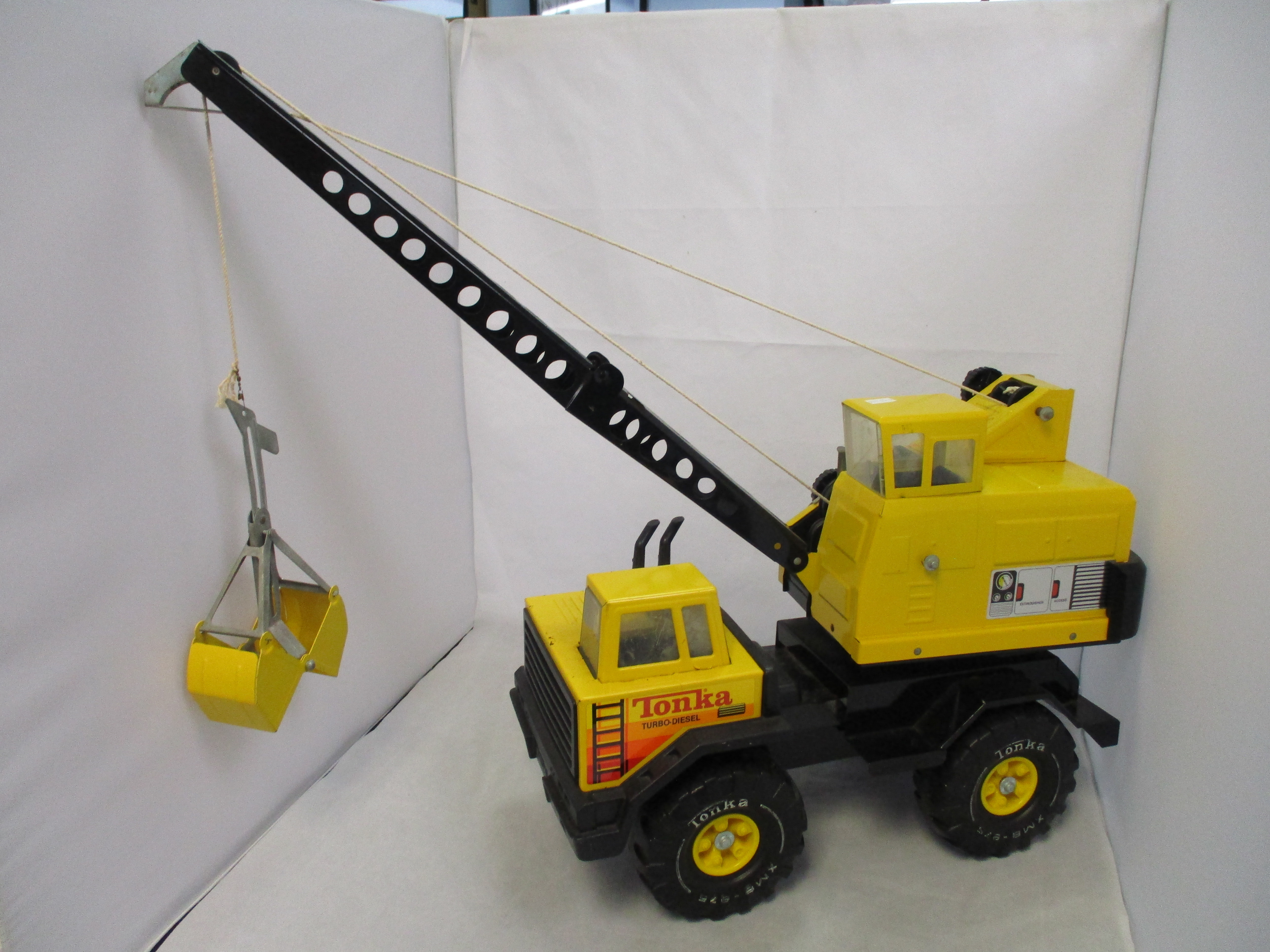 Tonka Mighty Crane