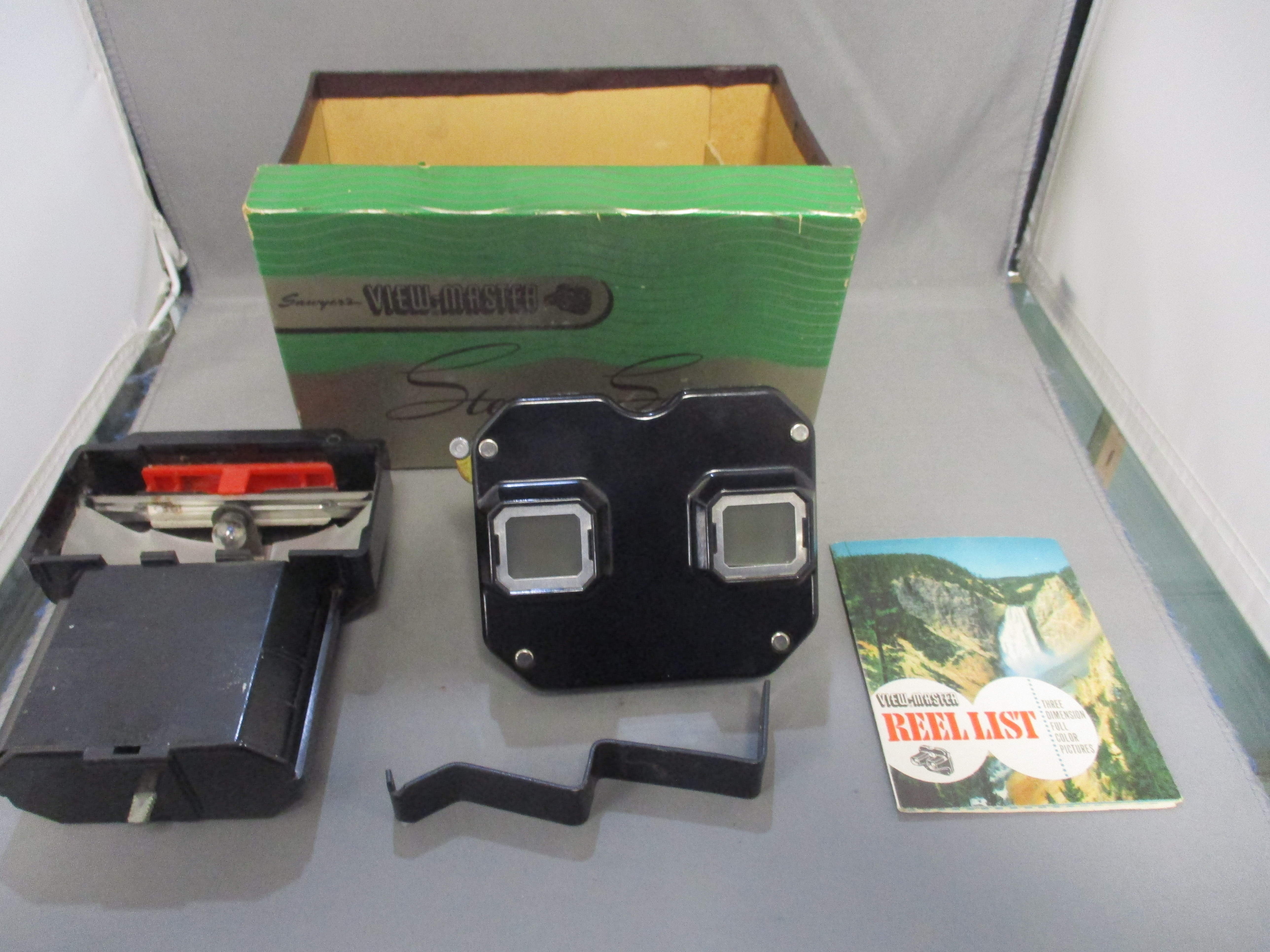 Vintage Sawyer's View-Master W/ Light Attachment