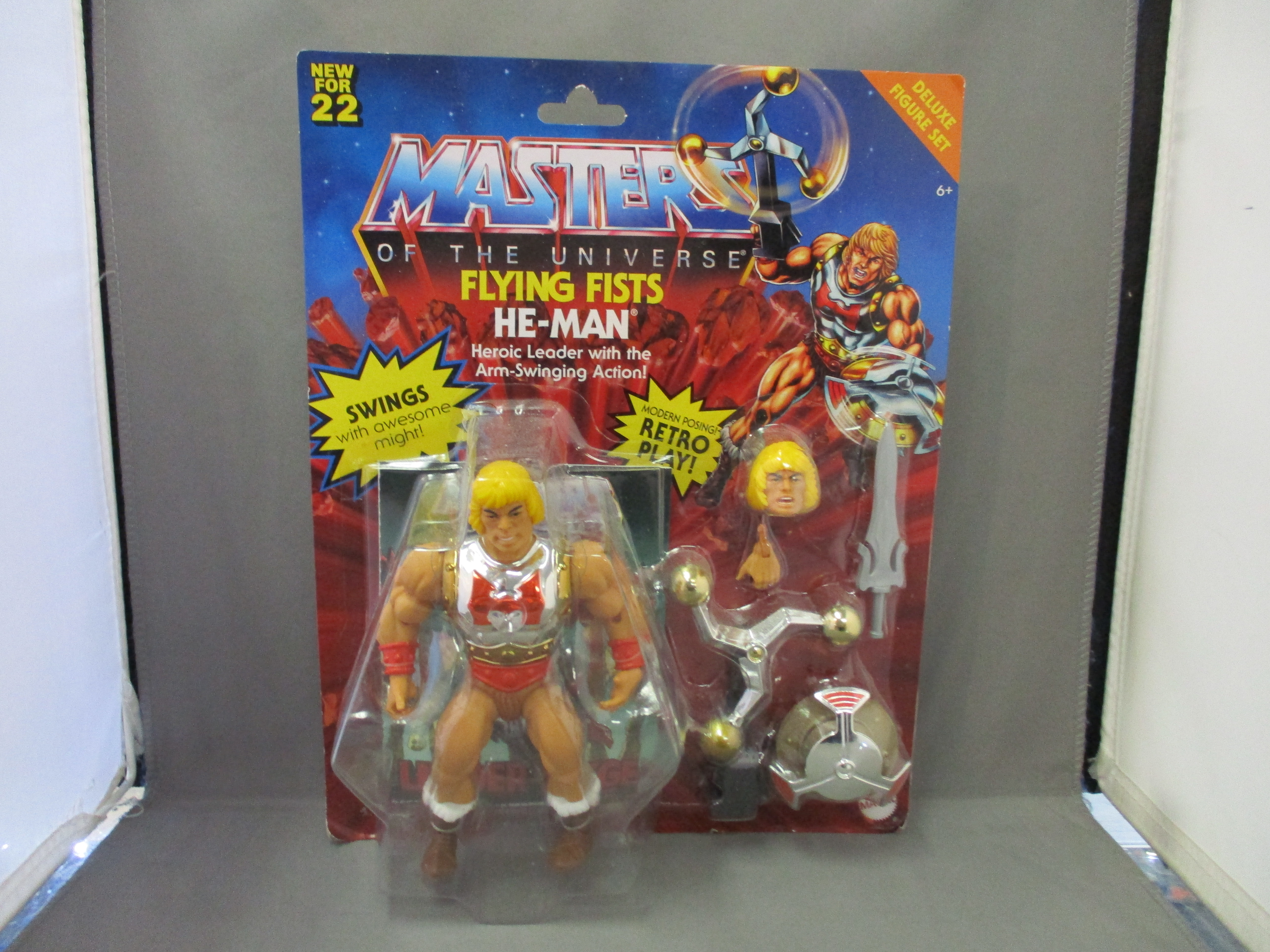 MOTU Origins Deluxe Flying Fists He-Man