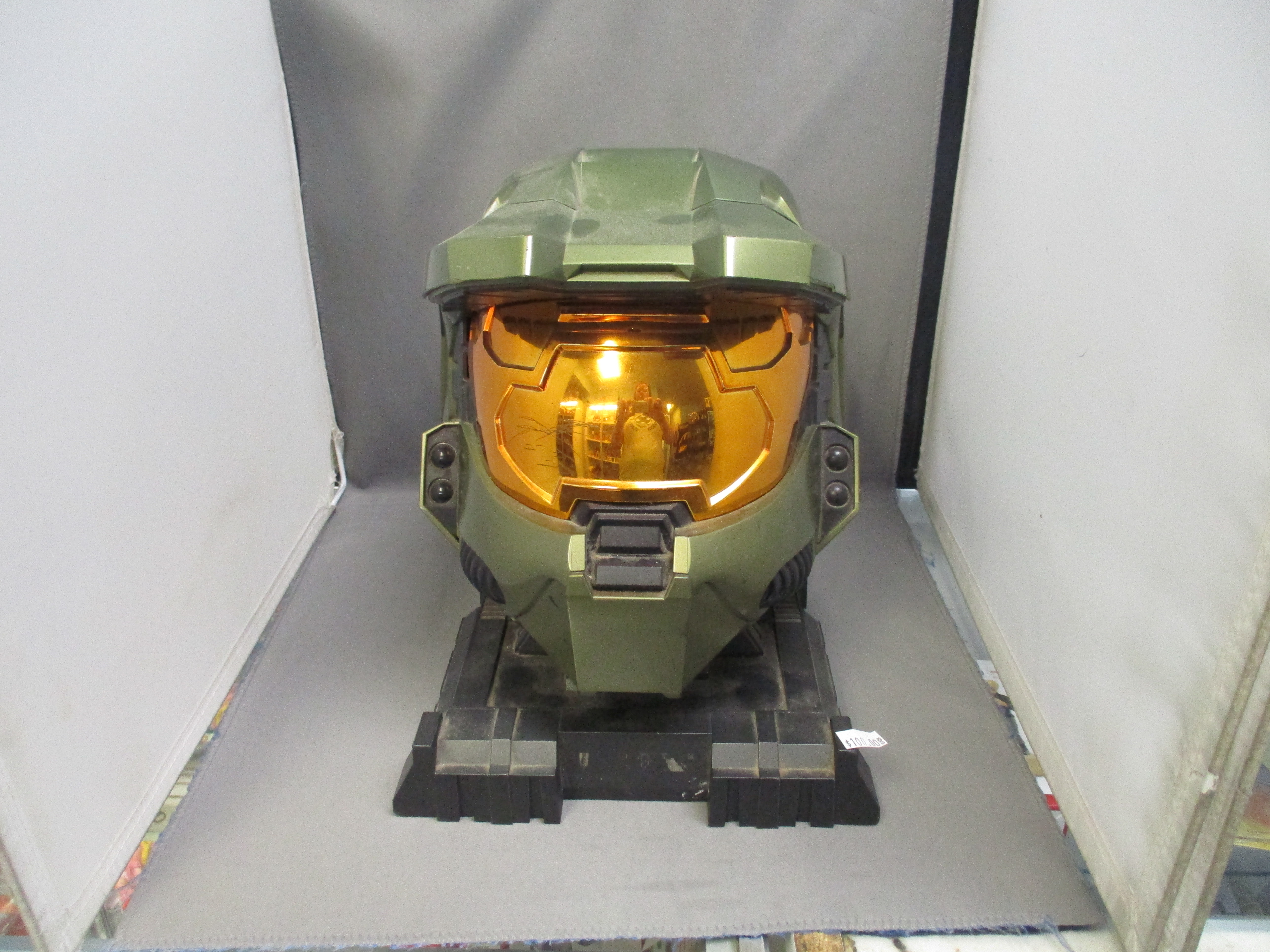 Halo 3 Helmet w/ Stand (NO GAME)