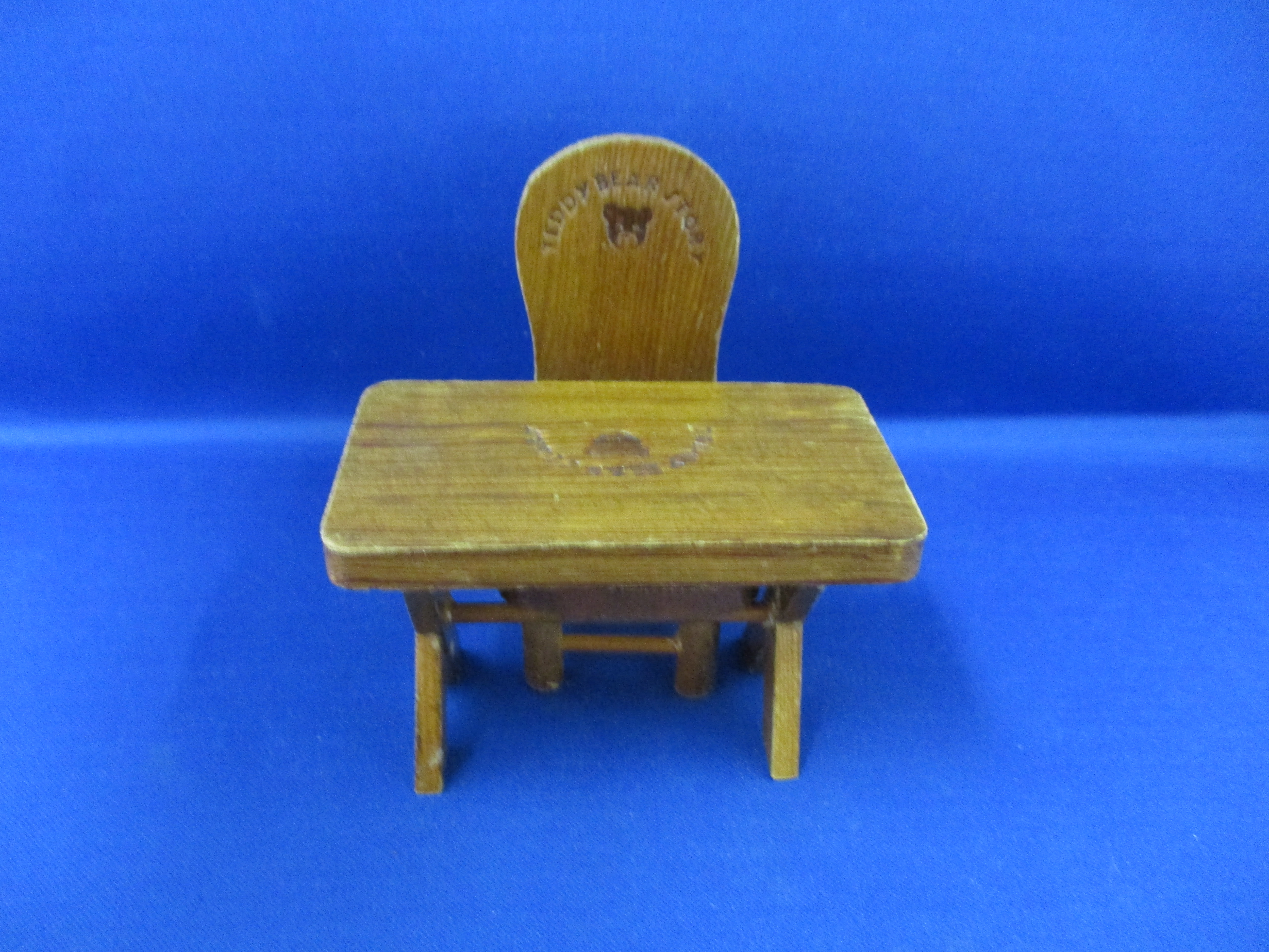 Teddy Bear Story #19072 Desk and Chair