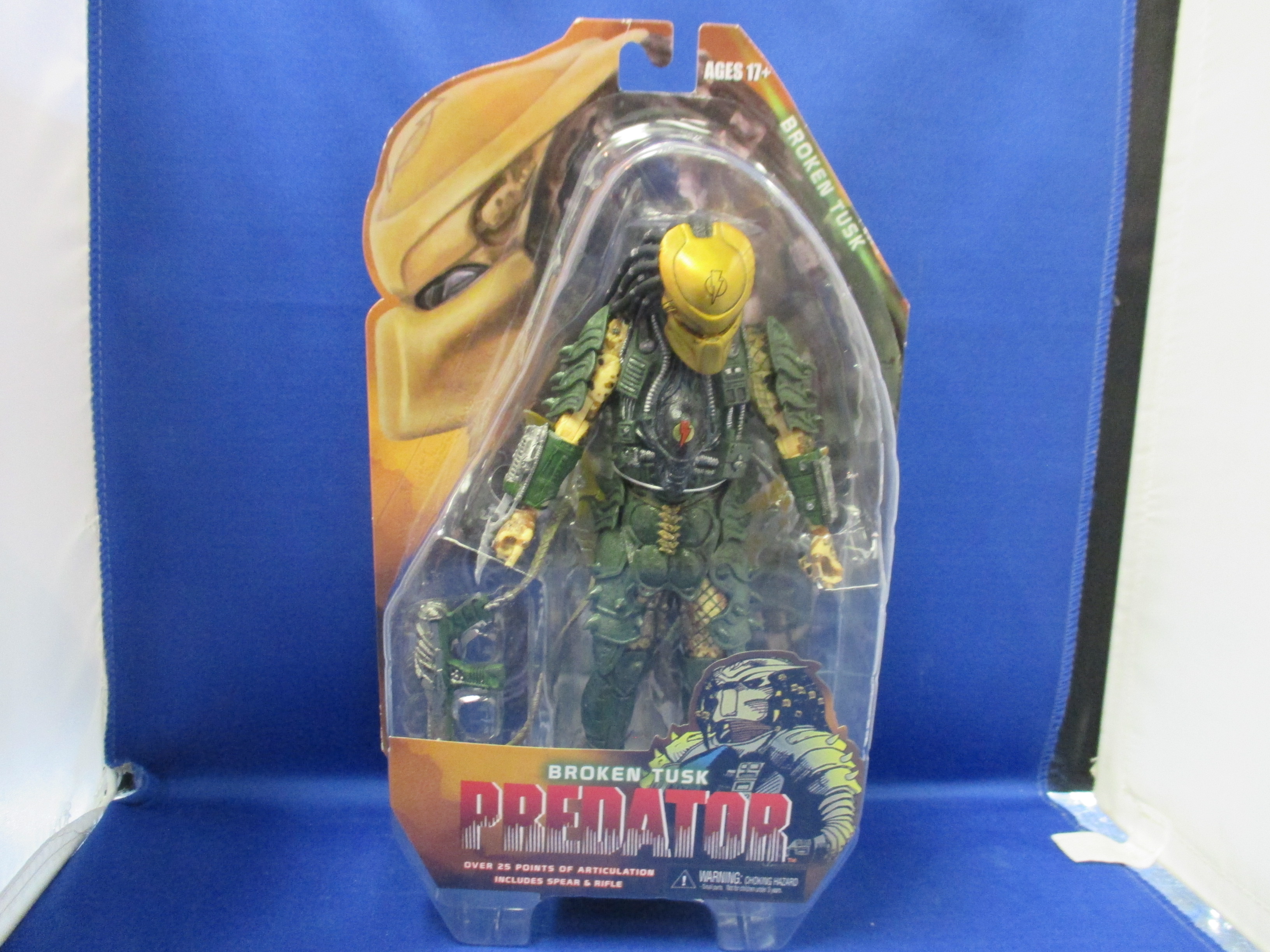 NECA Broken Tusk Predator