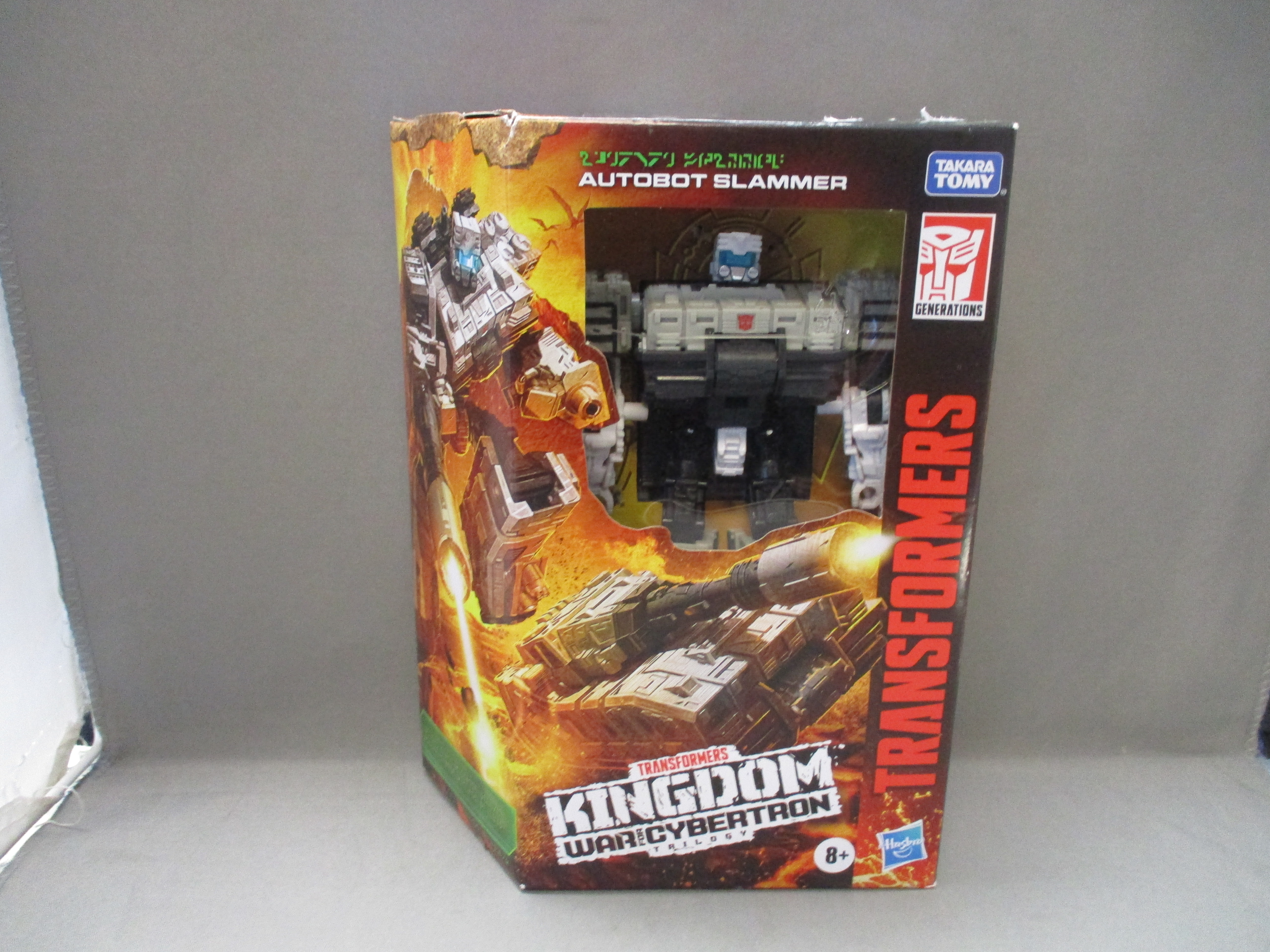 WFC Kingdom Autobot Slammer