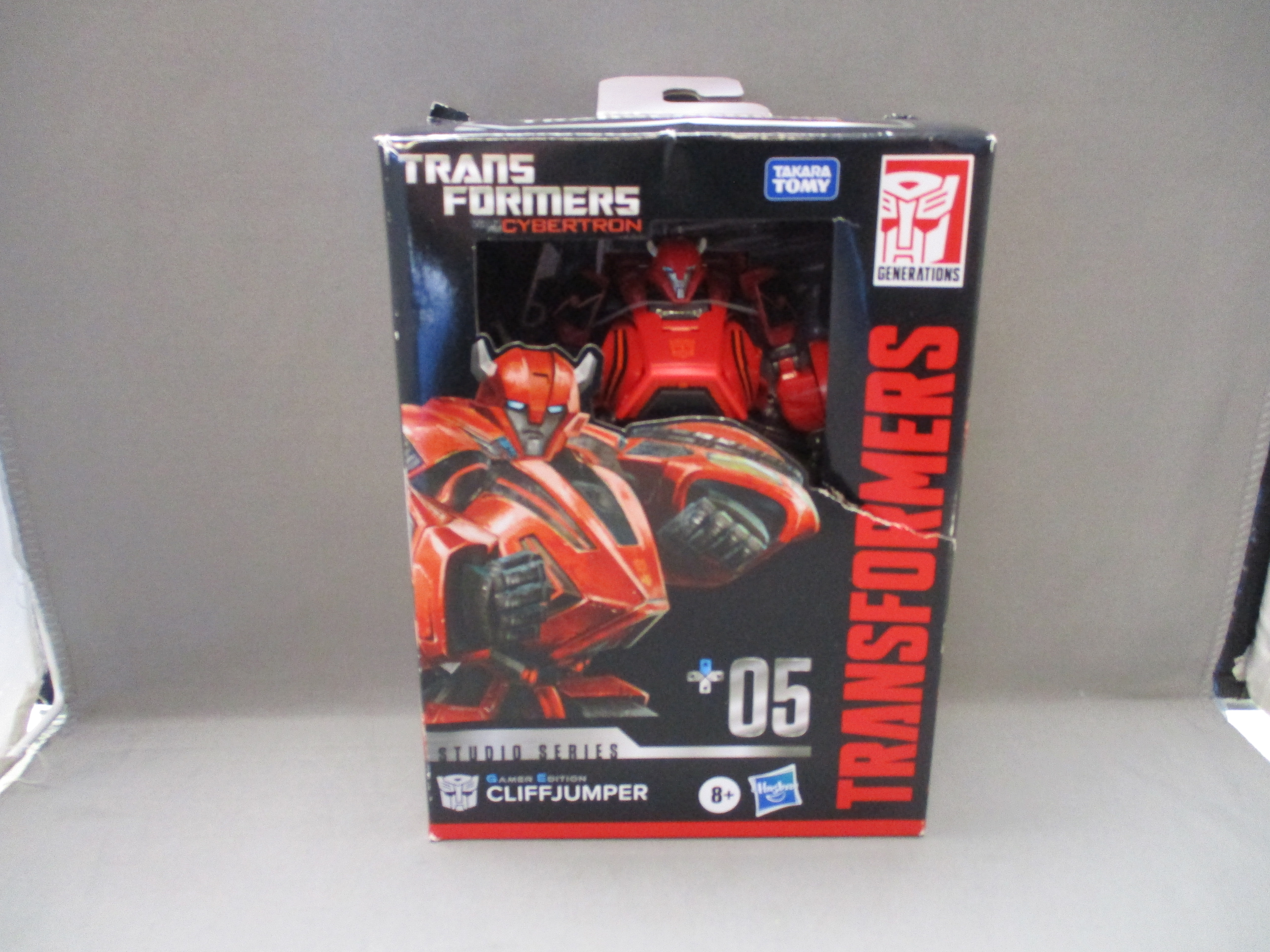 TFS Studio Series #05 Gamer Edition Cliffjumper