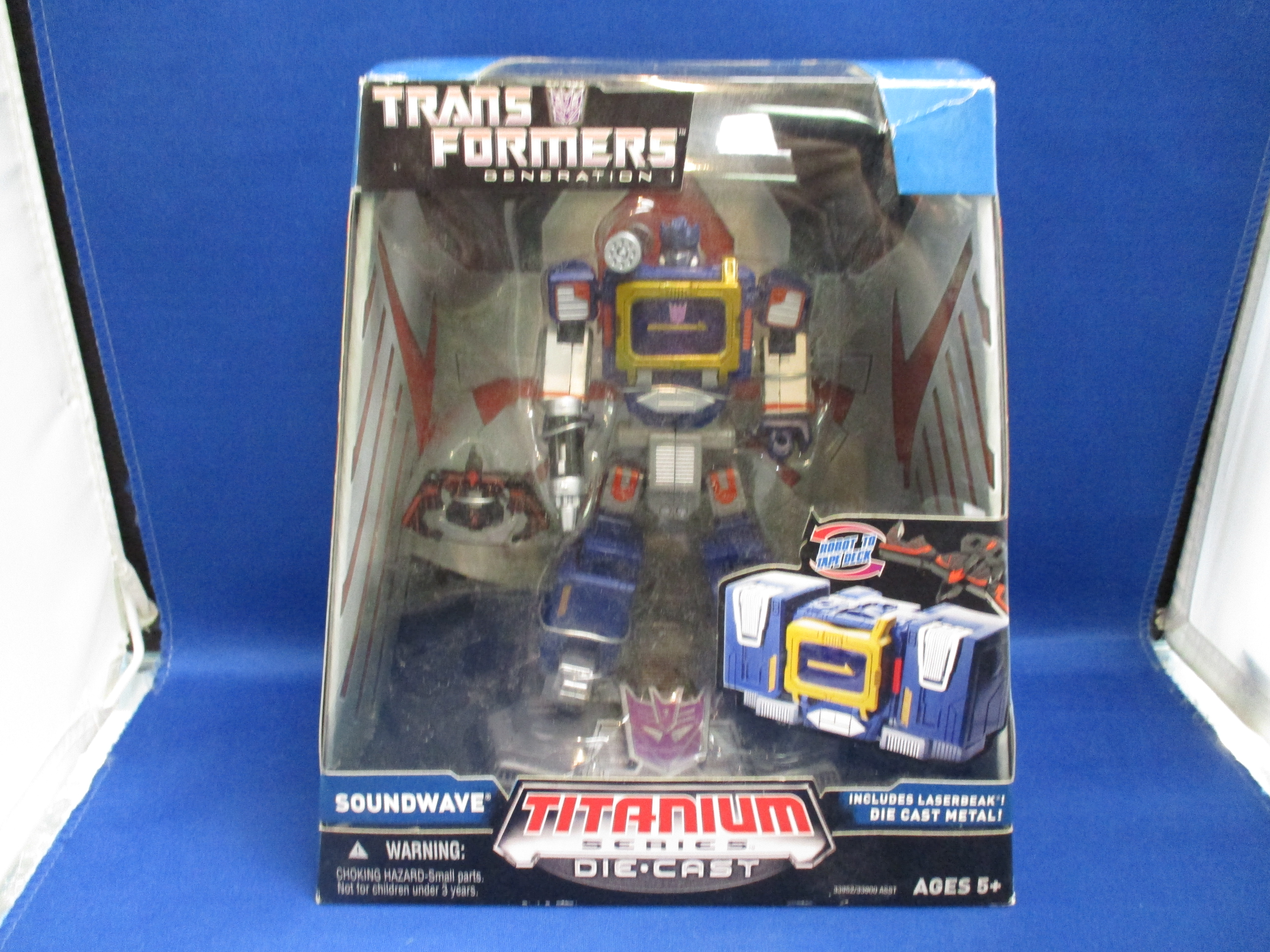 Transformers Titanium Series Soundwave