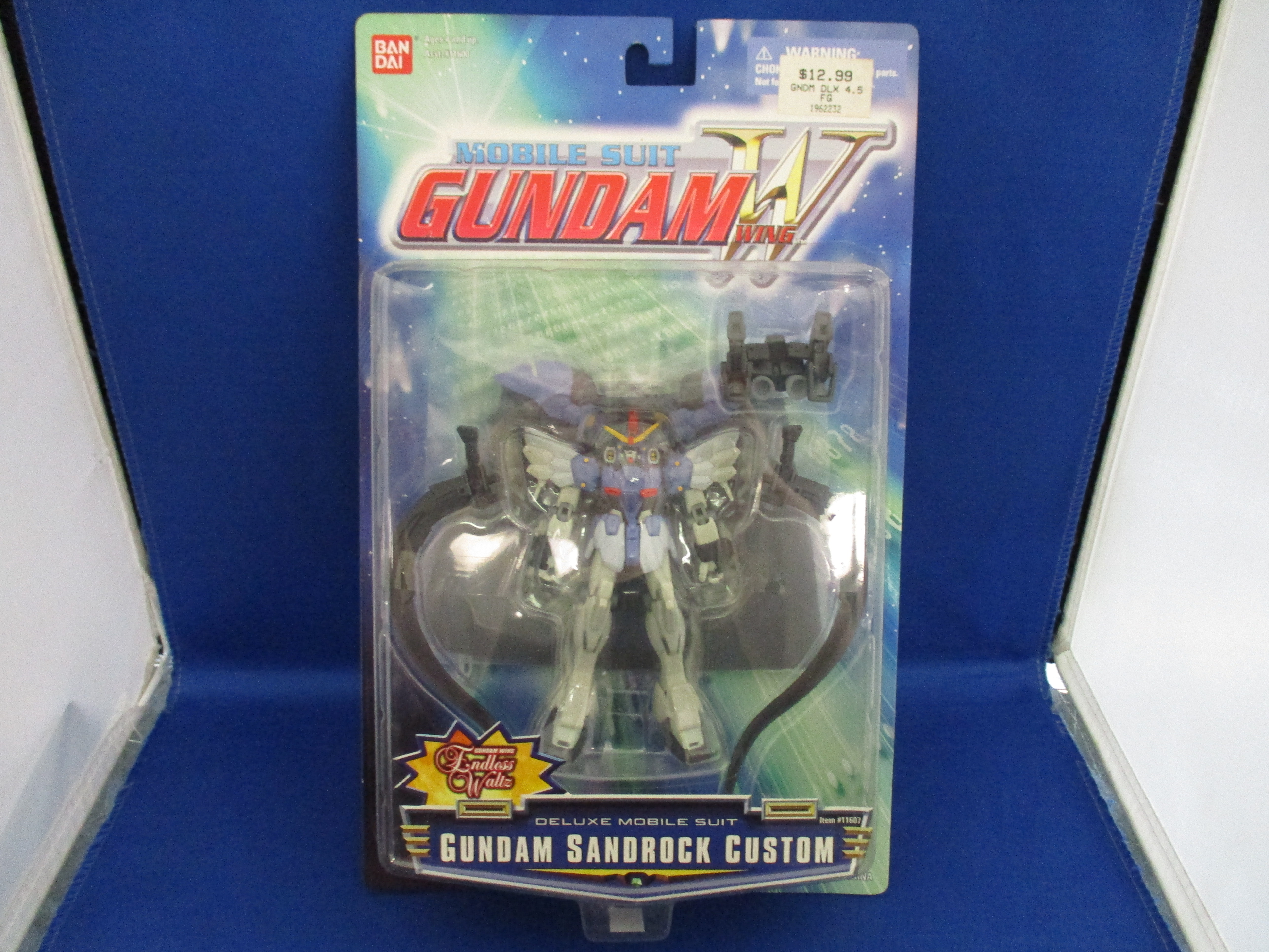 Bandai Gundam Wing Endless Waltz Deluxe Mobile Suit Gundam Sandrock Custom