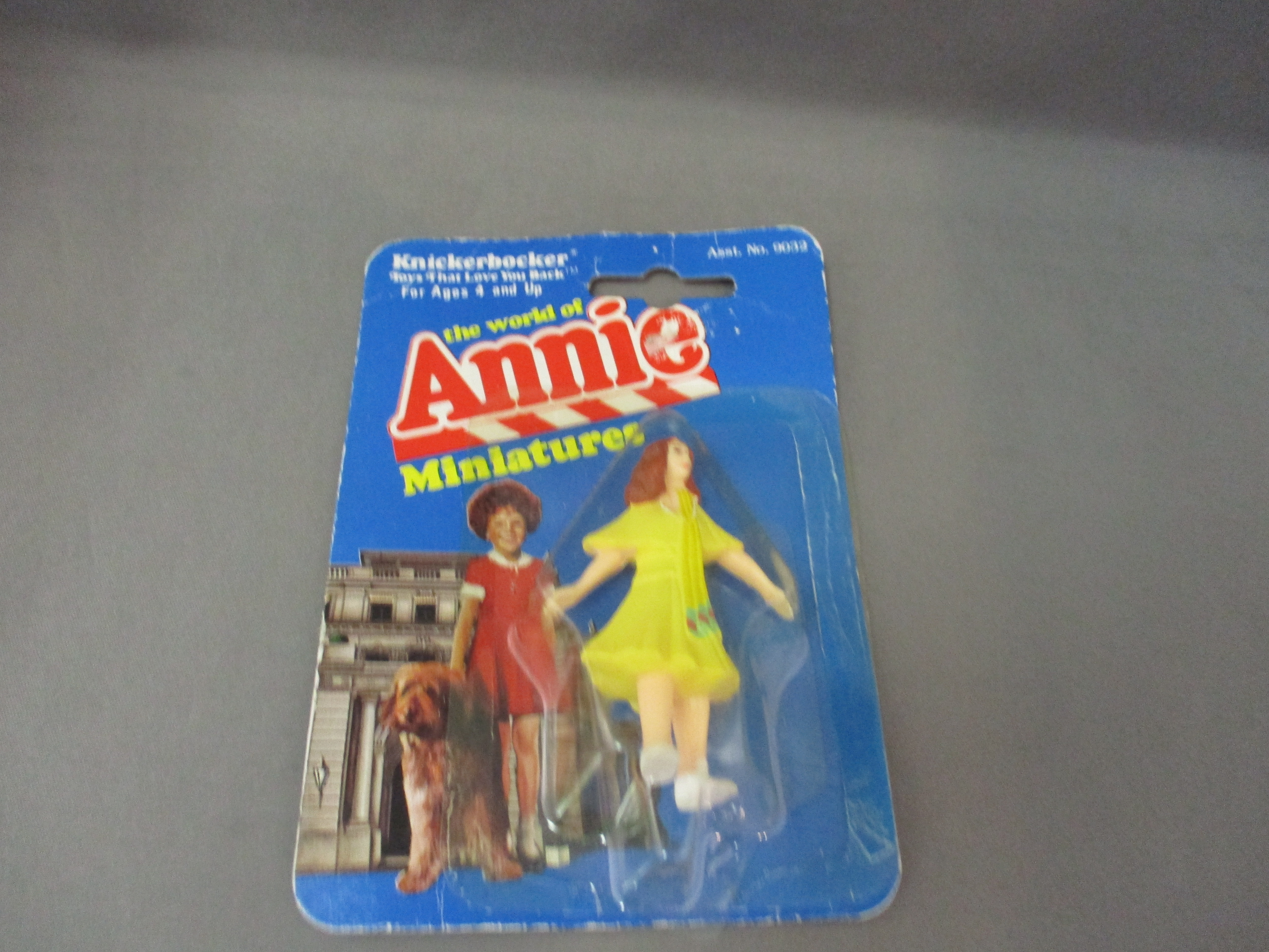 Knickerbocker The World of Annie Miniatures: Miss Hannigan