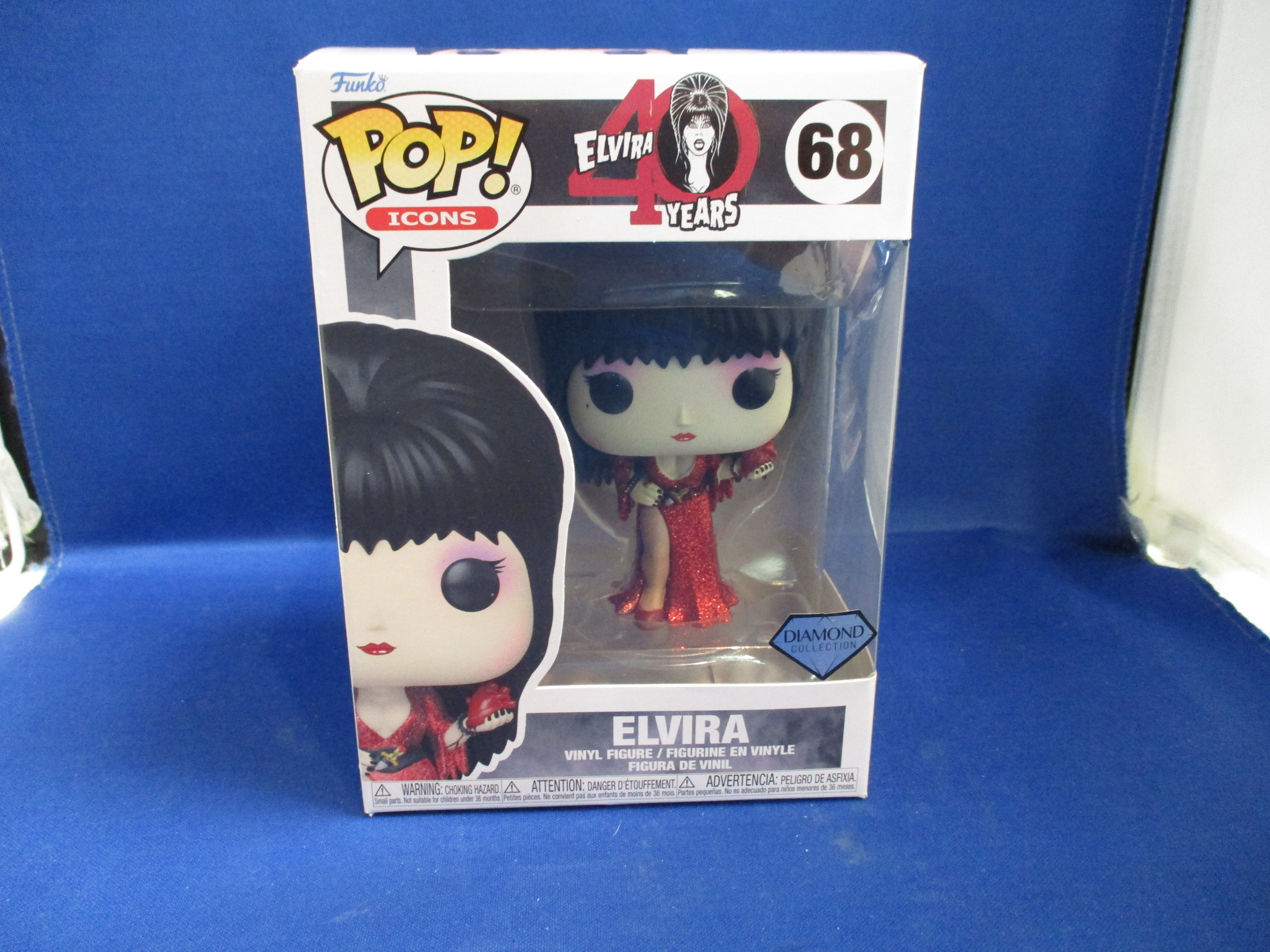 Funko POP! Icons #68 Elvira (Diamond Collection)