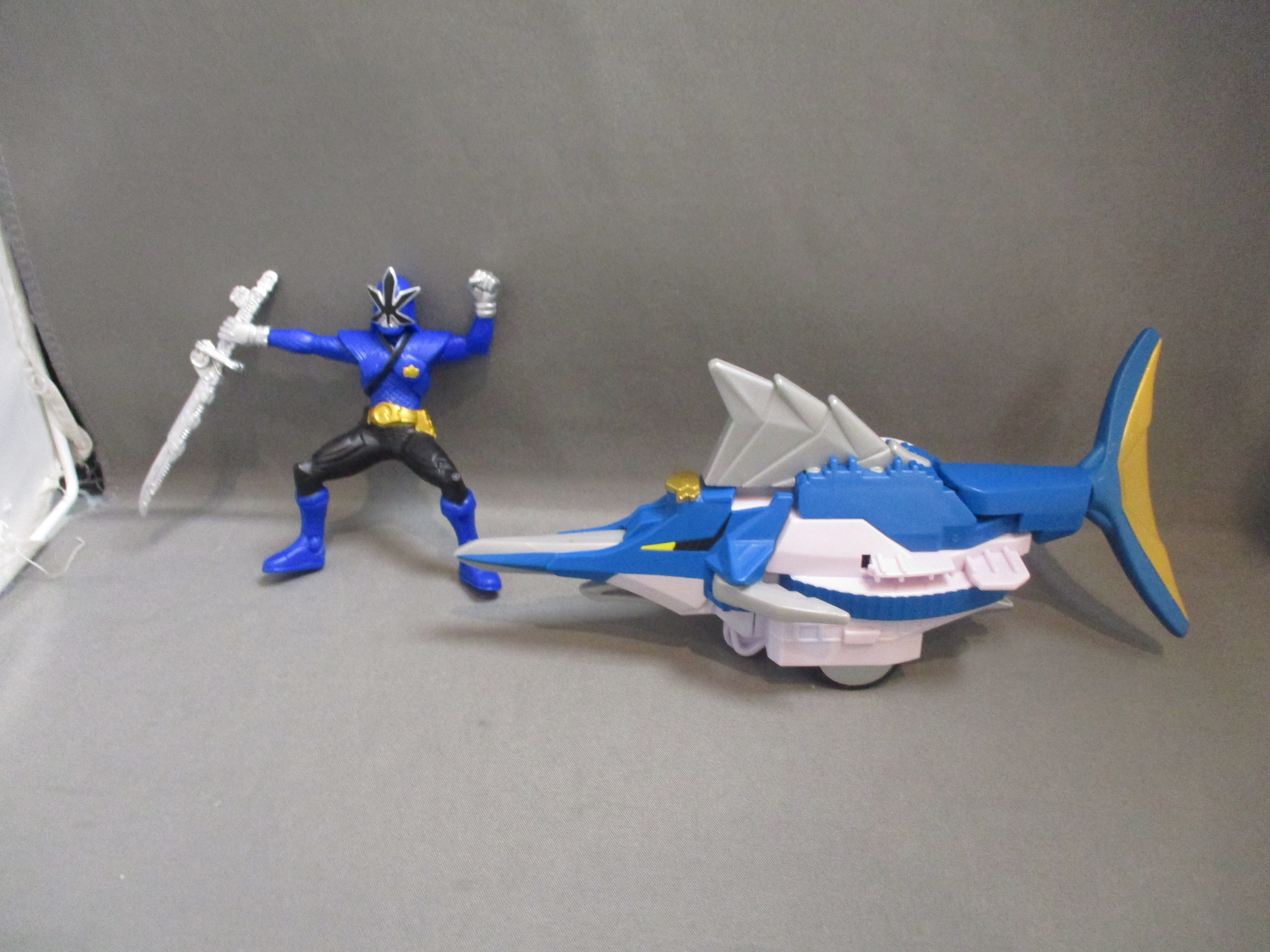 Power Rangers Samurai Swordfish Zord W/ Mega Ranger