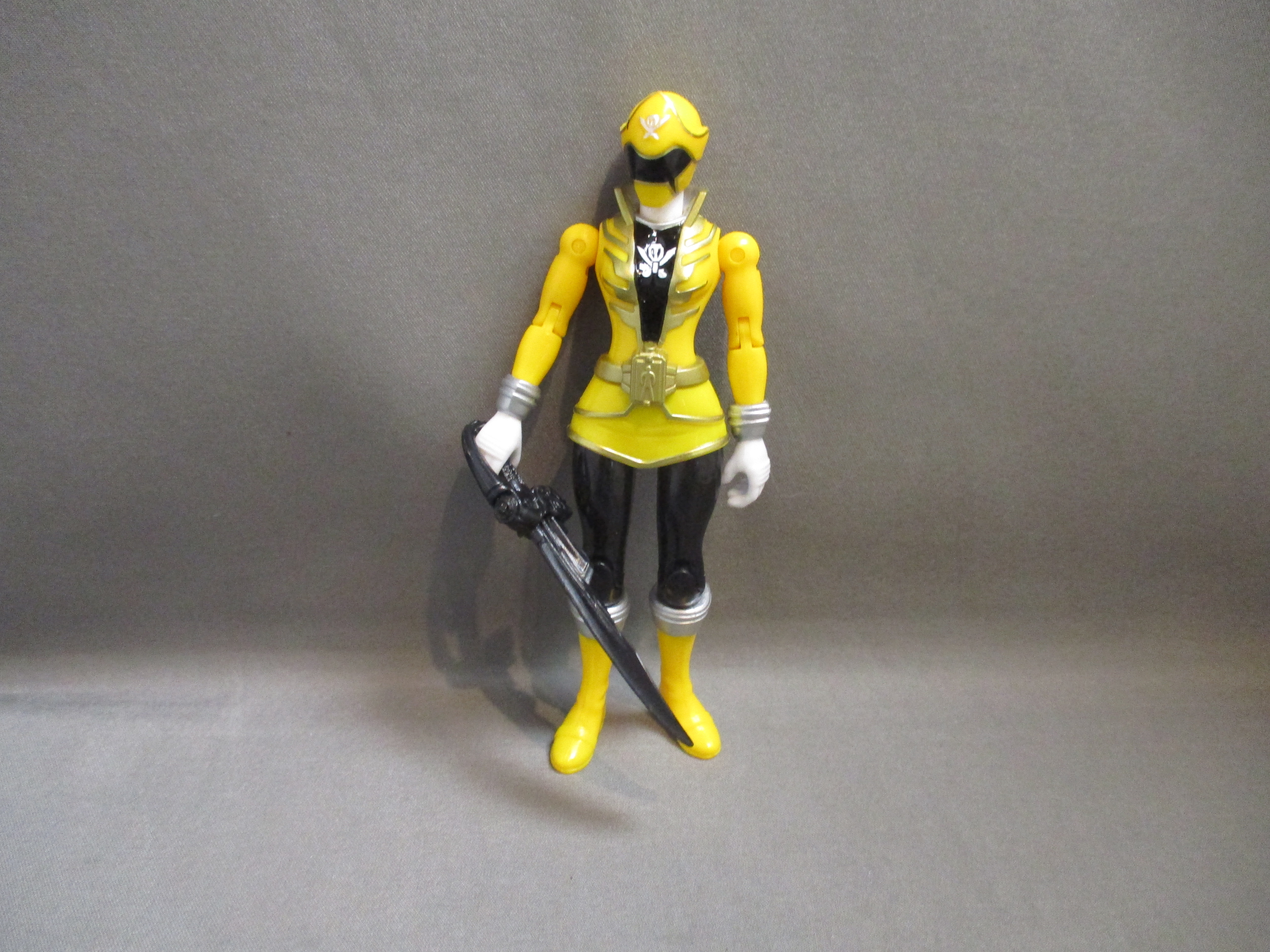 Super Megaforce Yellow Ranger