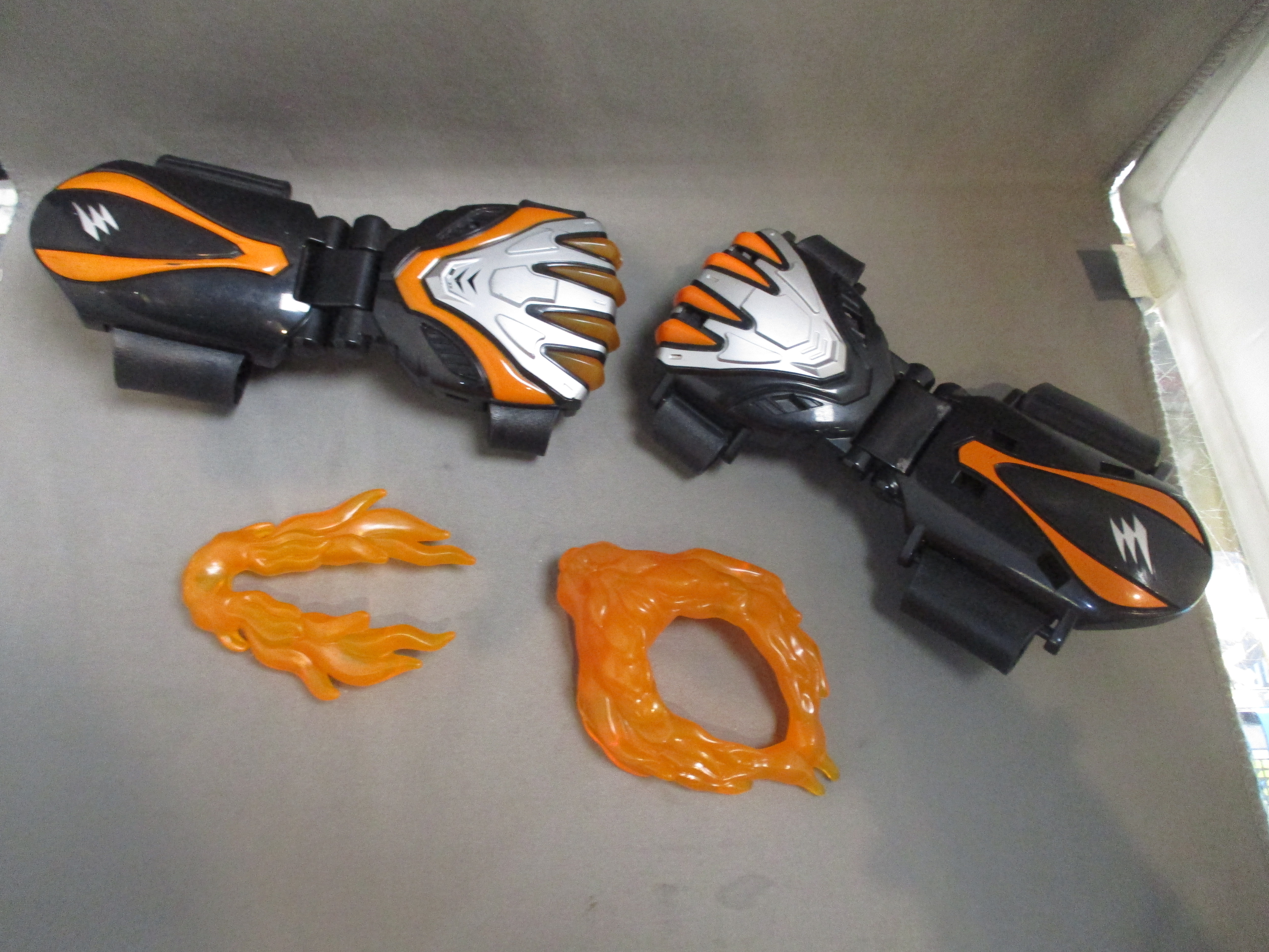 Jungle Fury Tiger Battle Claws