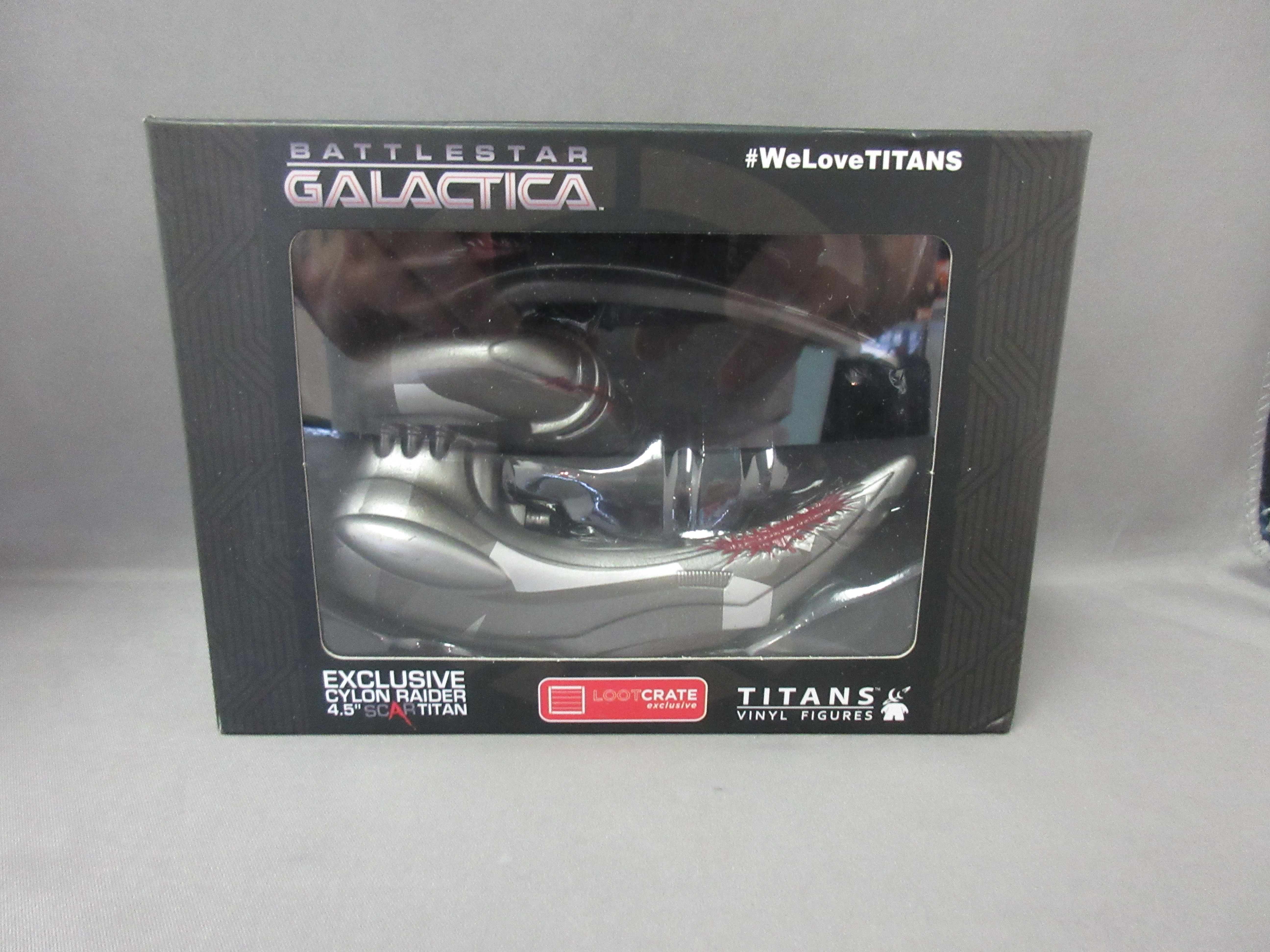 Battlestar Galactica Lootcrate Exclusive Scar Titan Cylon Raider