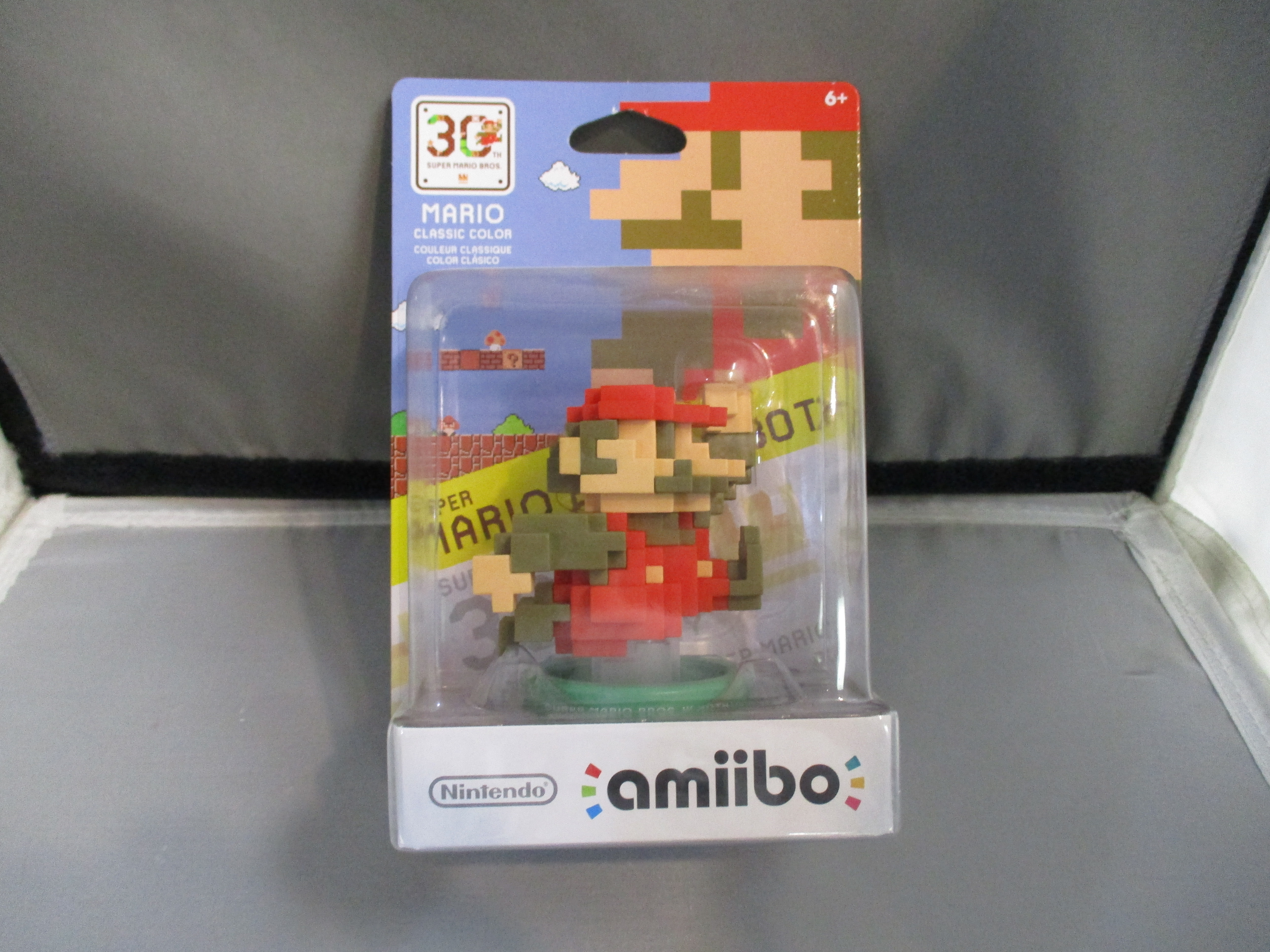 Nintendo Amiibo Classic Color Mario 8 Bit