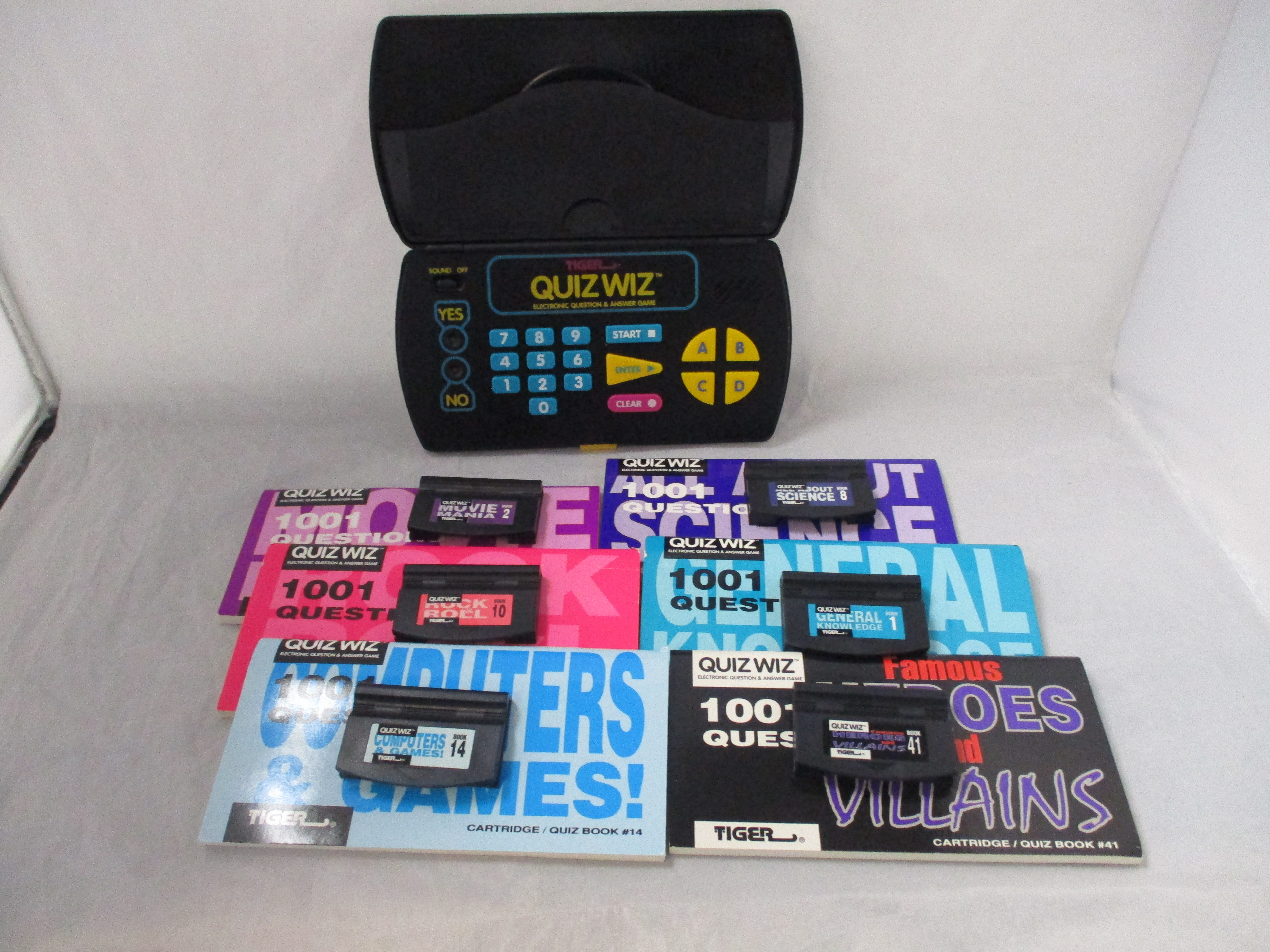 Tiger Electronics Quiz Wiz w/ 6 Cartridges