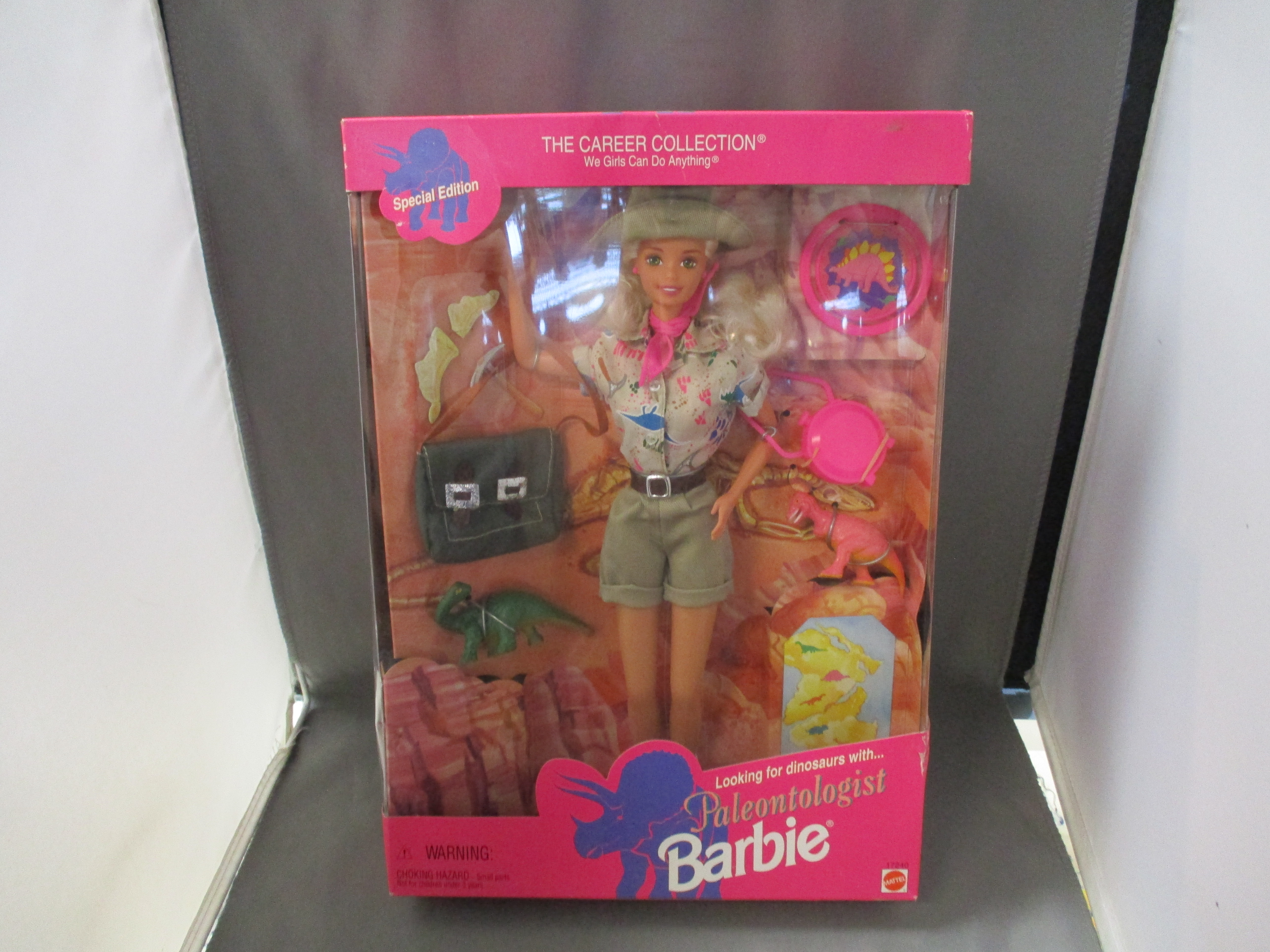 1996 Paleontologist Barbie #17240