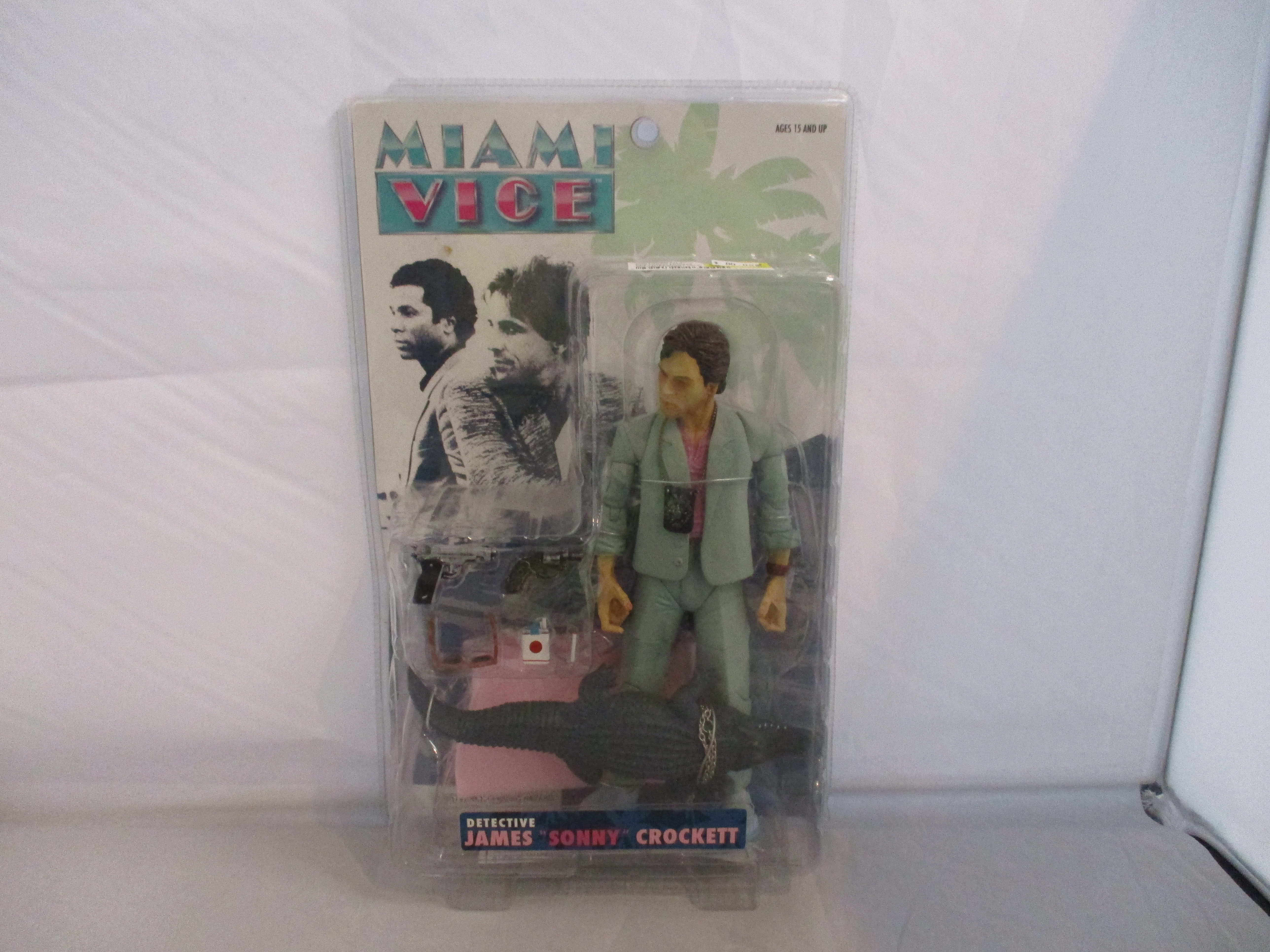 Mezco Miami Vice Det. James "Sonny" Crockett