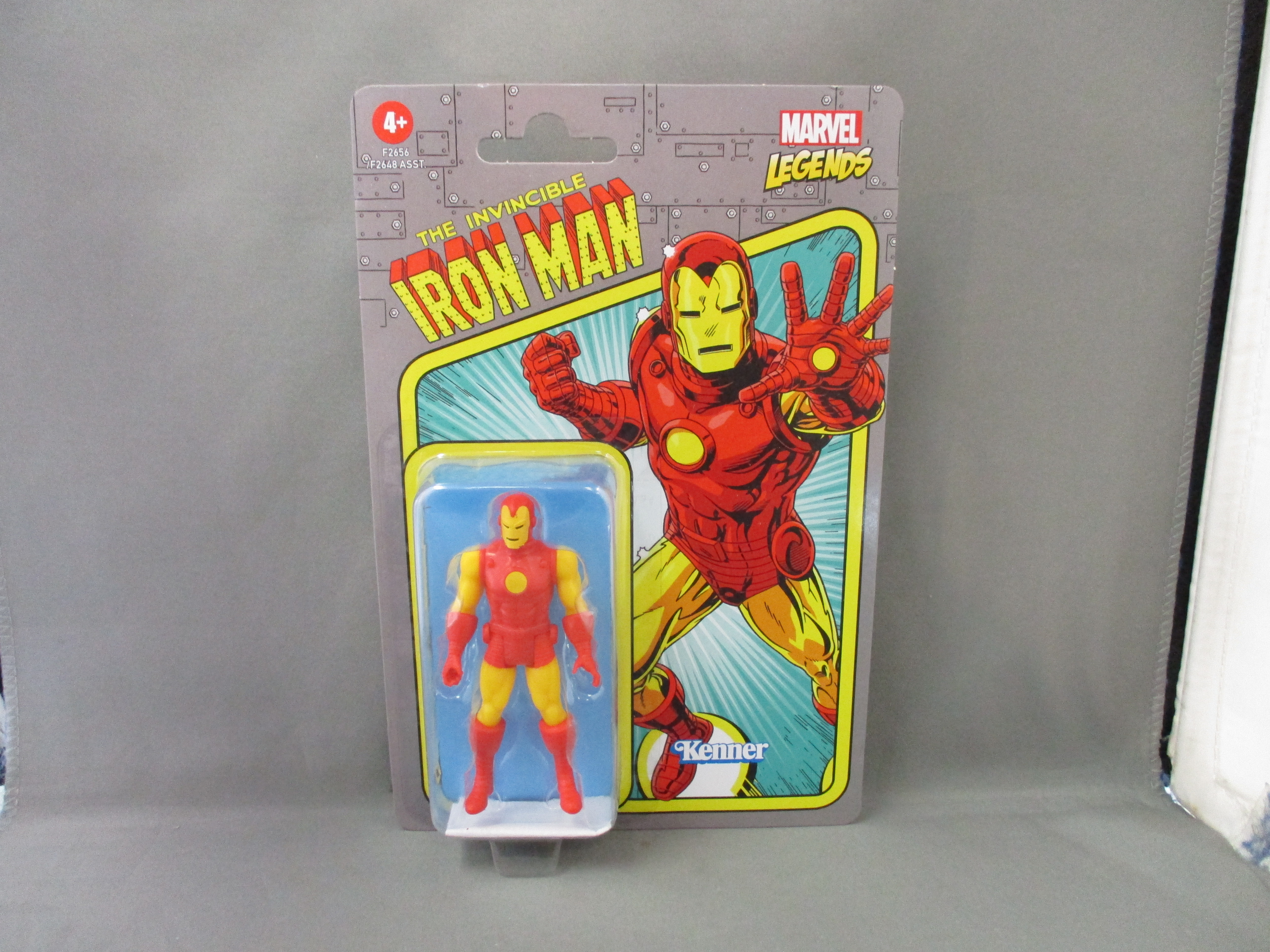 Hasbro Marvel Legends Retro 3.75 The Invincible Iron Man