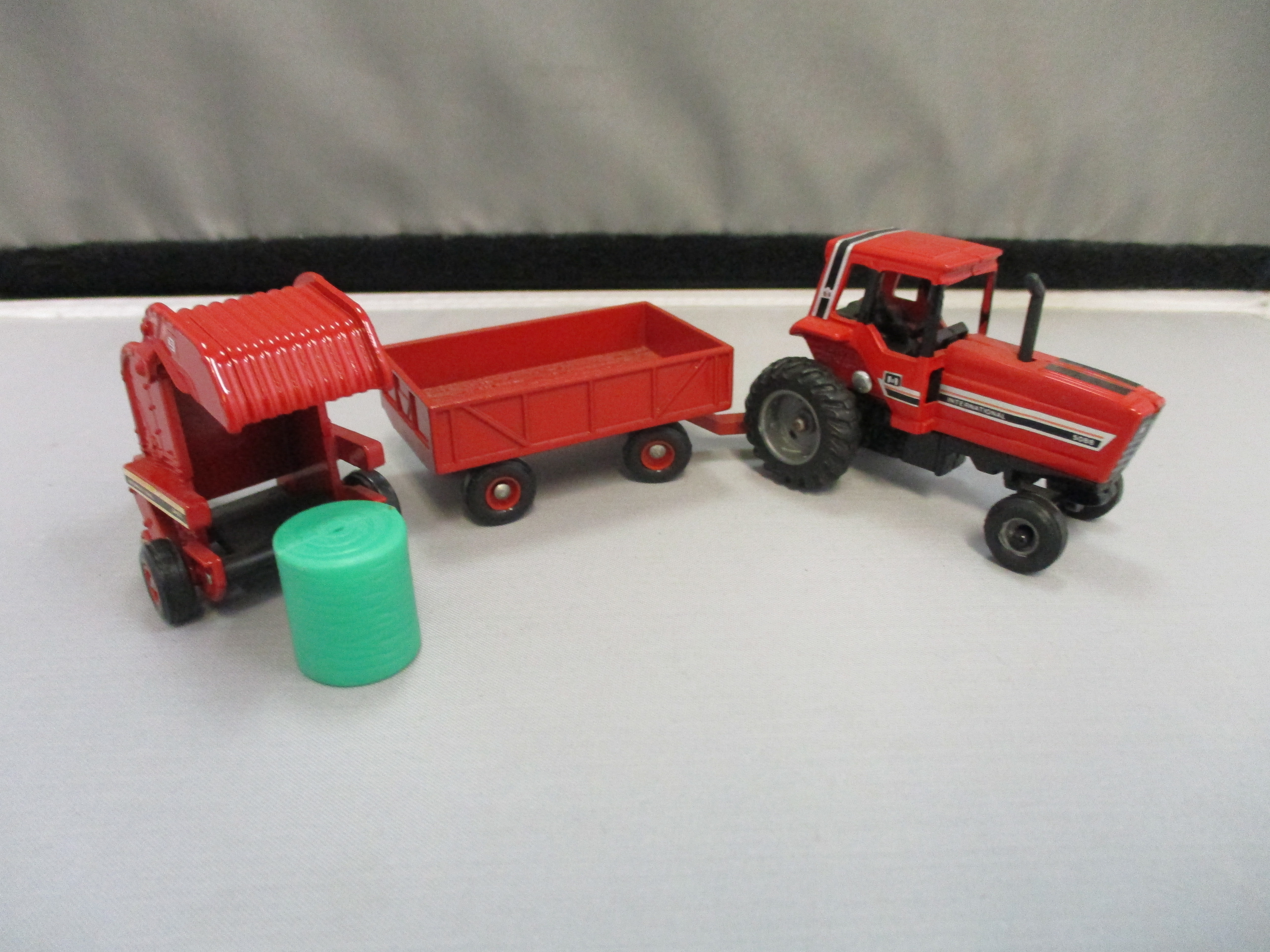 Ertl International Tractor & Baler & Wagon