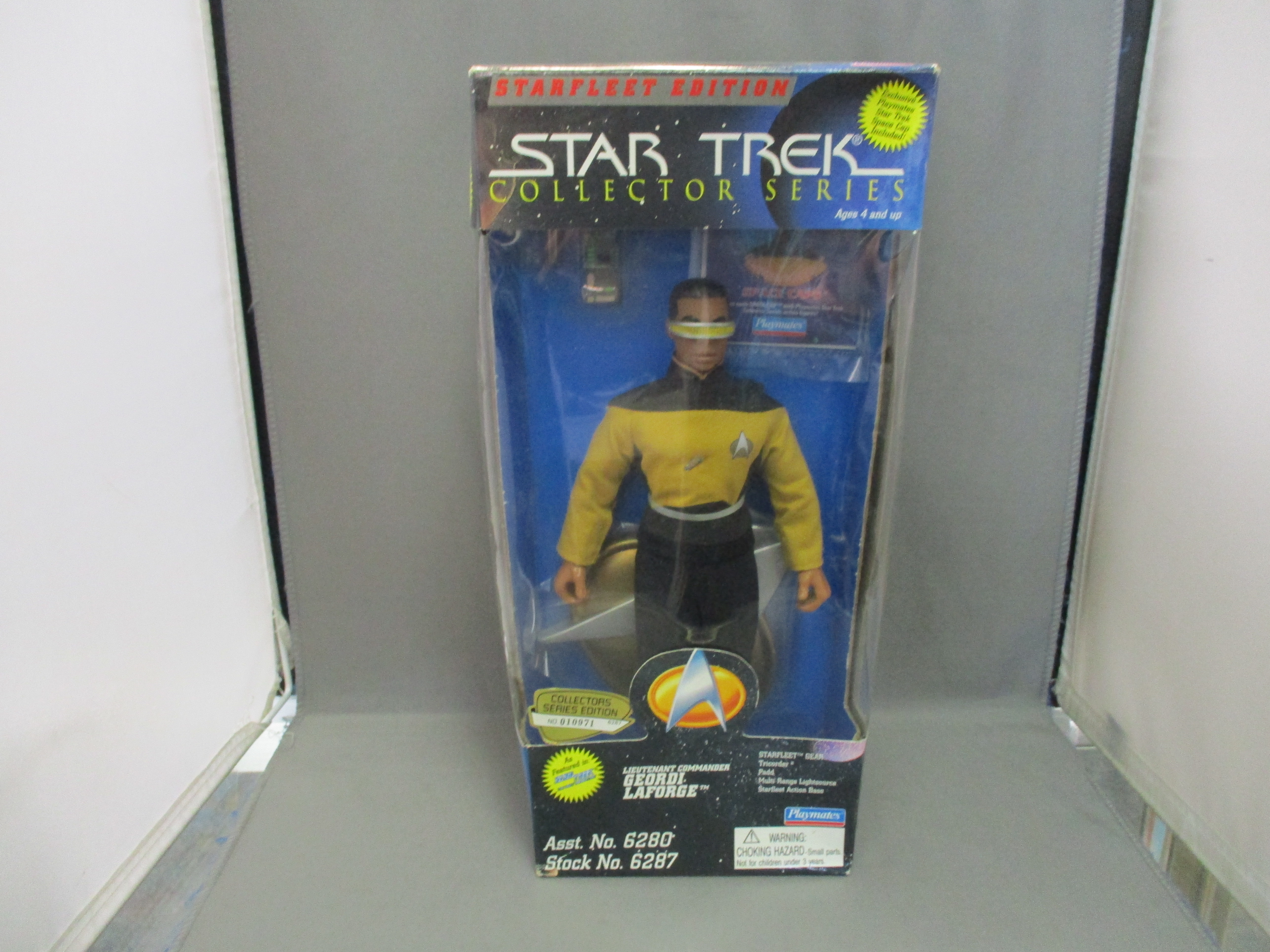 Collector Series 10" LT. Commander Geordi LaForge Collector Series 10" LT. Commander Geordi LaForge