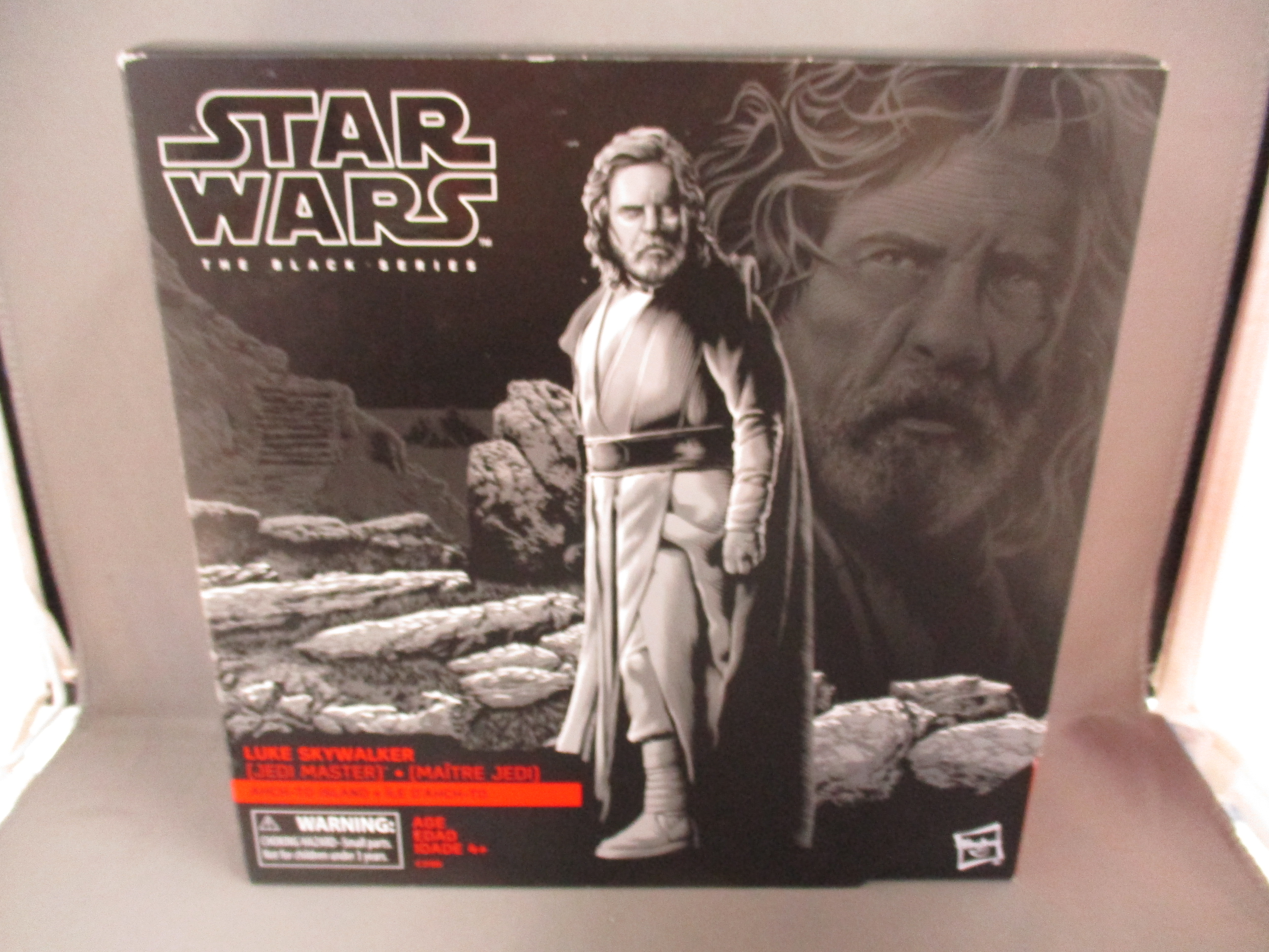 Black Series Luke Skywalker (Jedi Master) Ahch-To Island