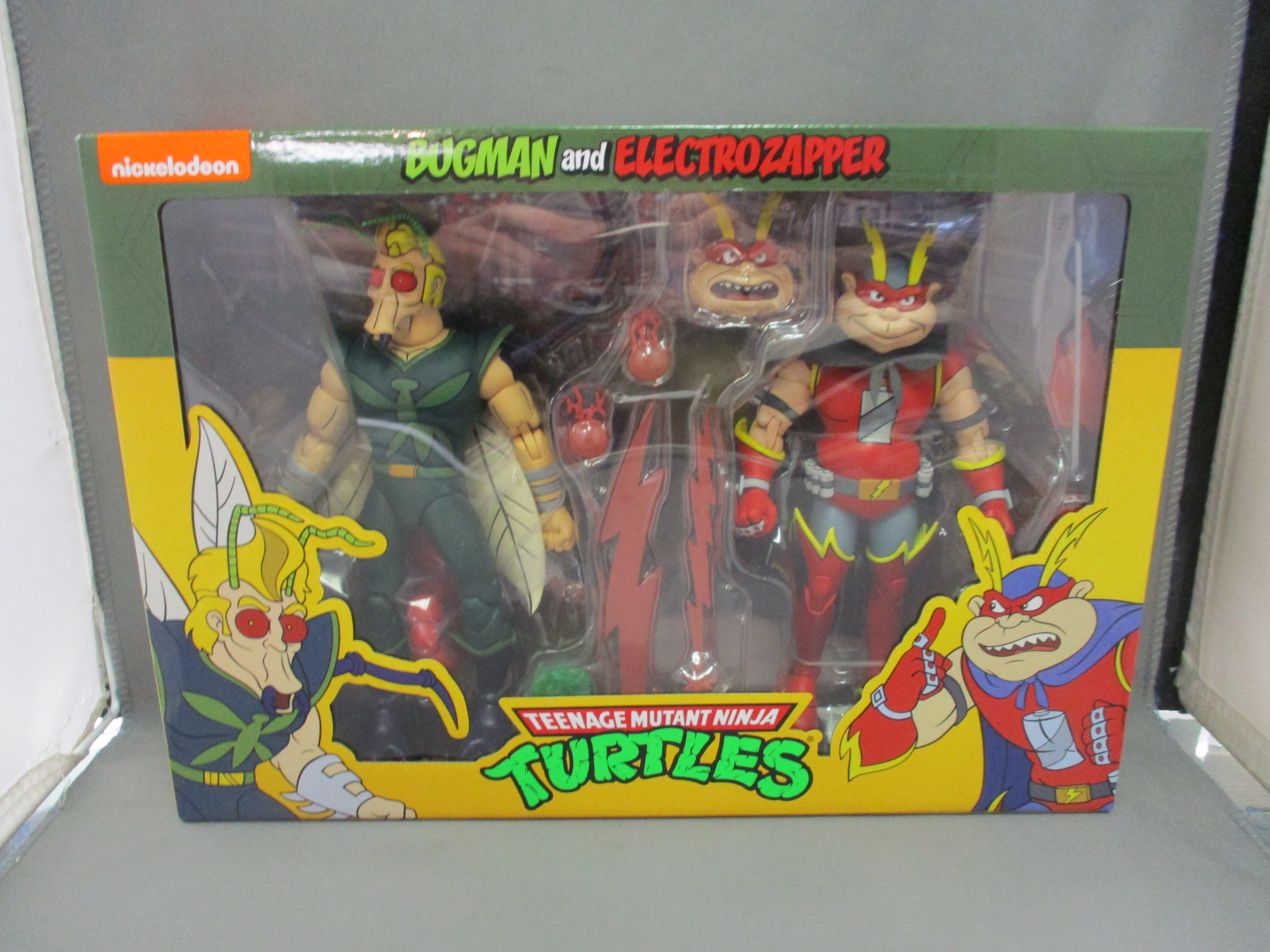 Neca TMNT Bugman & Electrozapper
