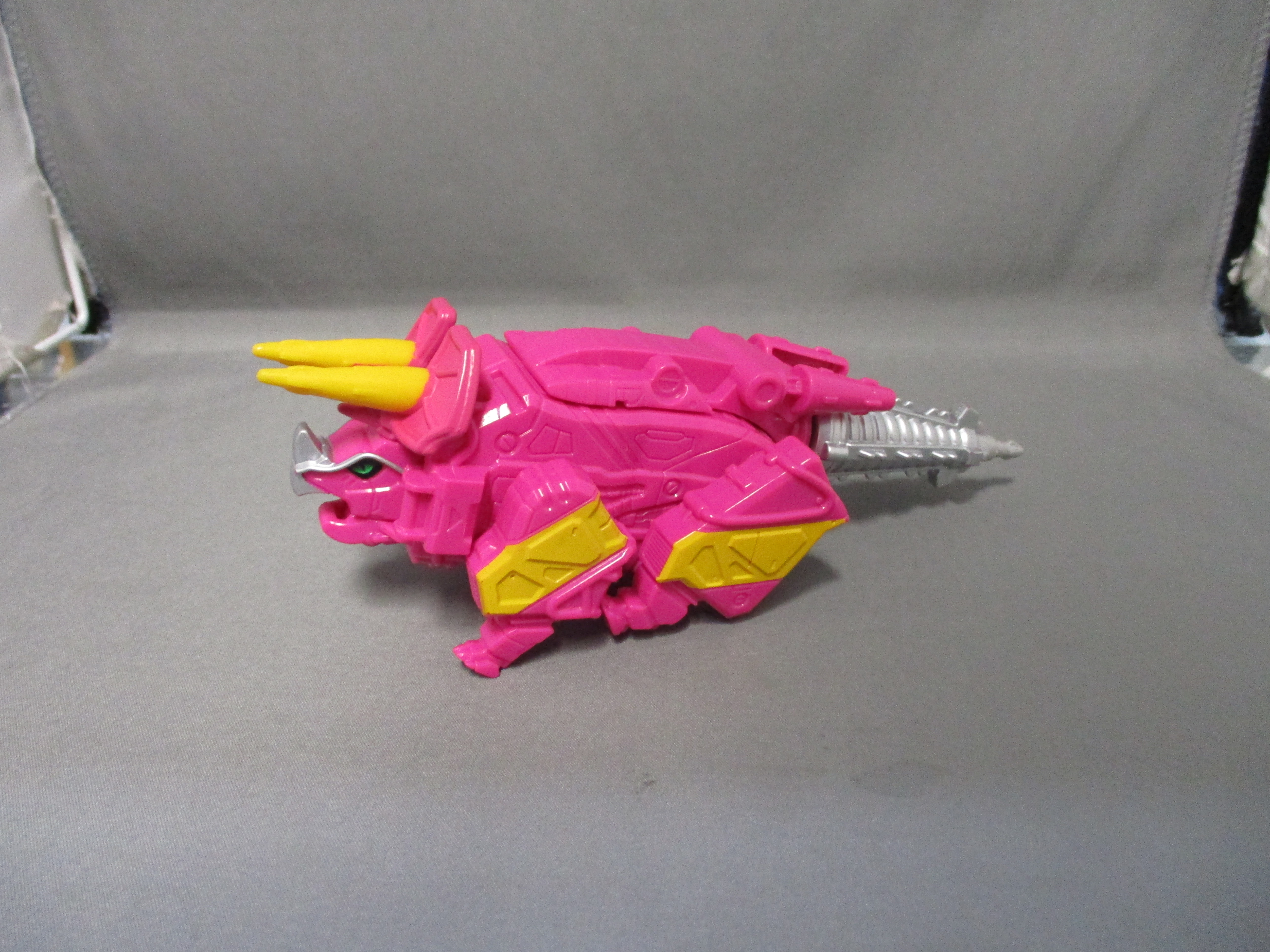 Power Rangers Dino Charge Pink Tricera Zord