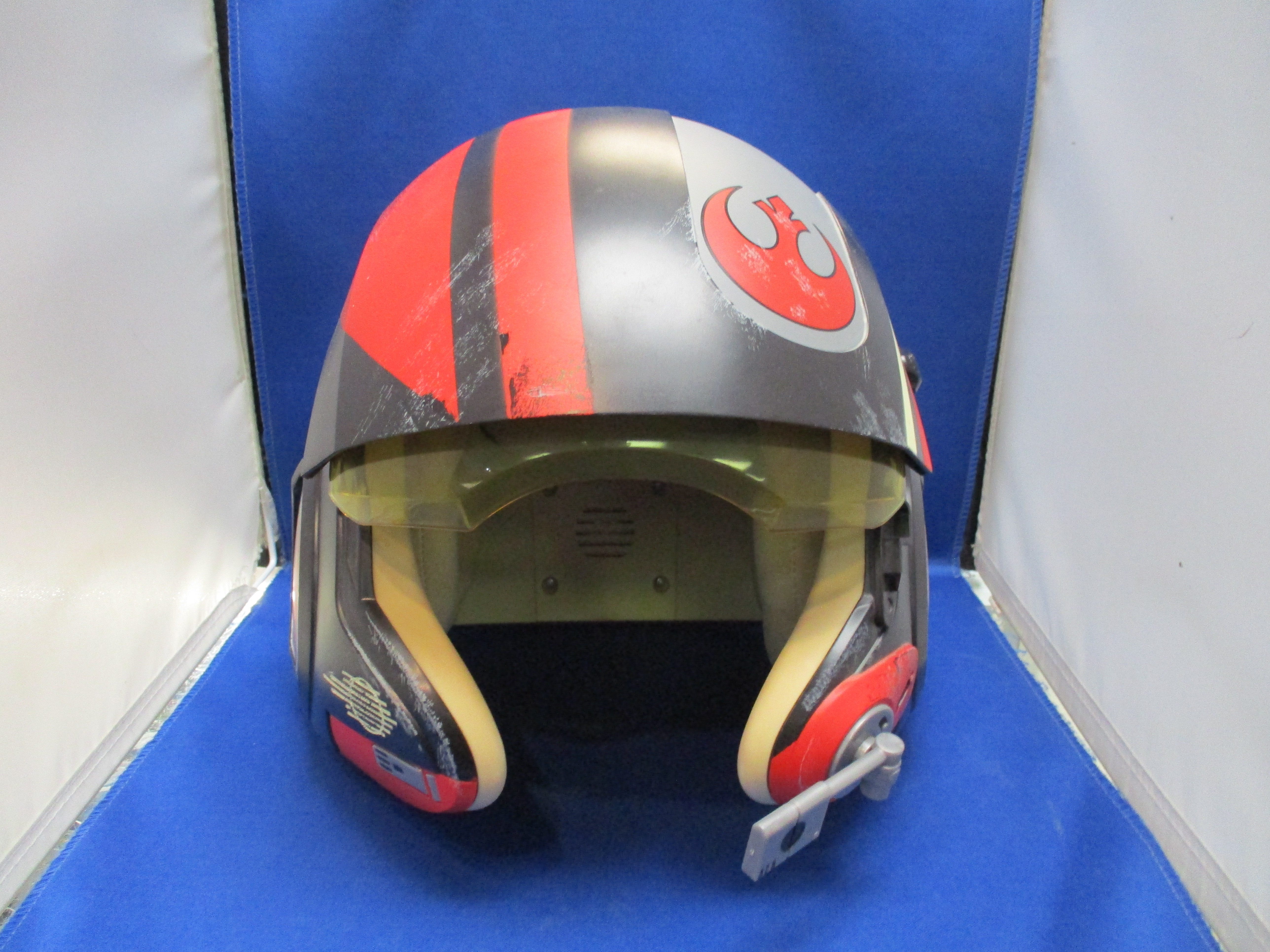 Black Series Poe Dameron Electronic X-Wing Pilot Helmet