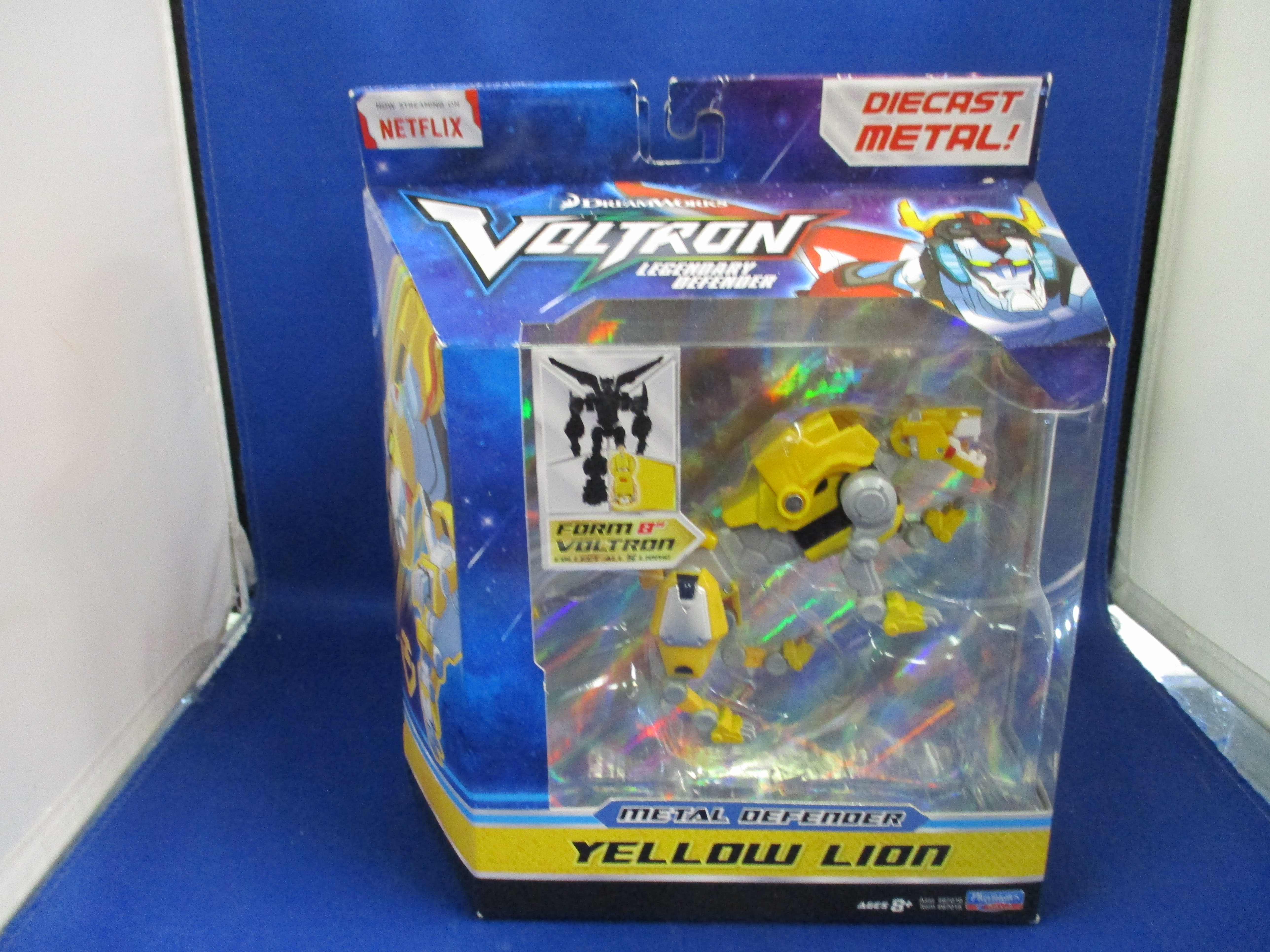 Playmates Netflix Voltron Legendary Defender Metal Defender Yellow Lion