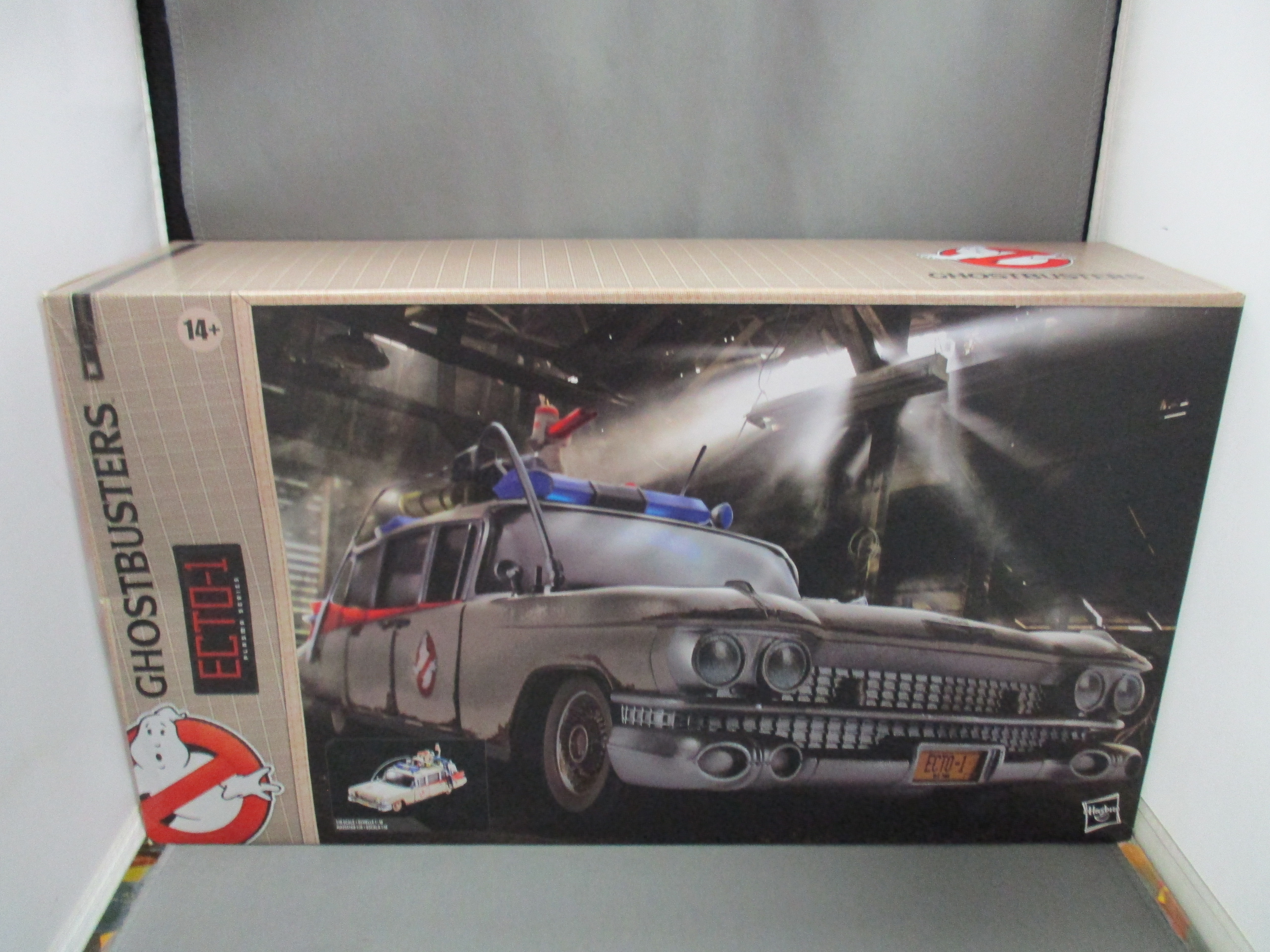Ghostbusters Plasma Series Ecto-1