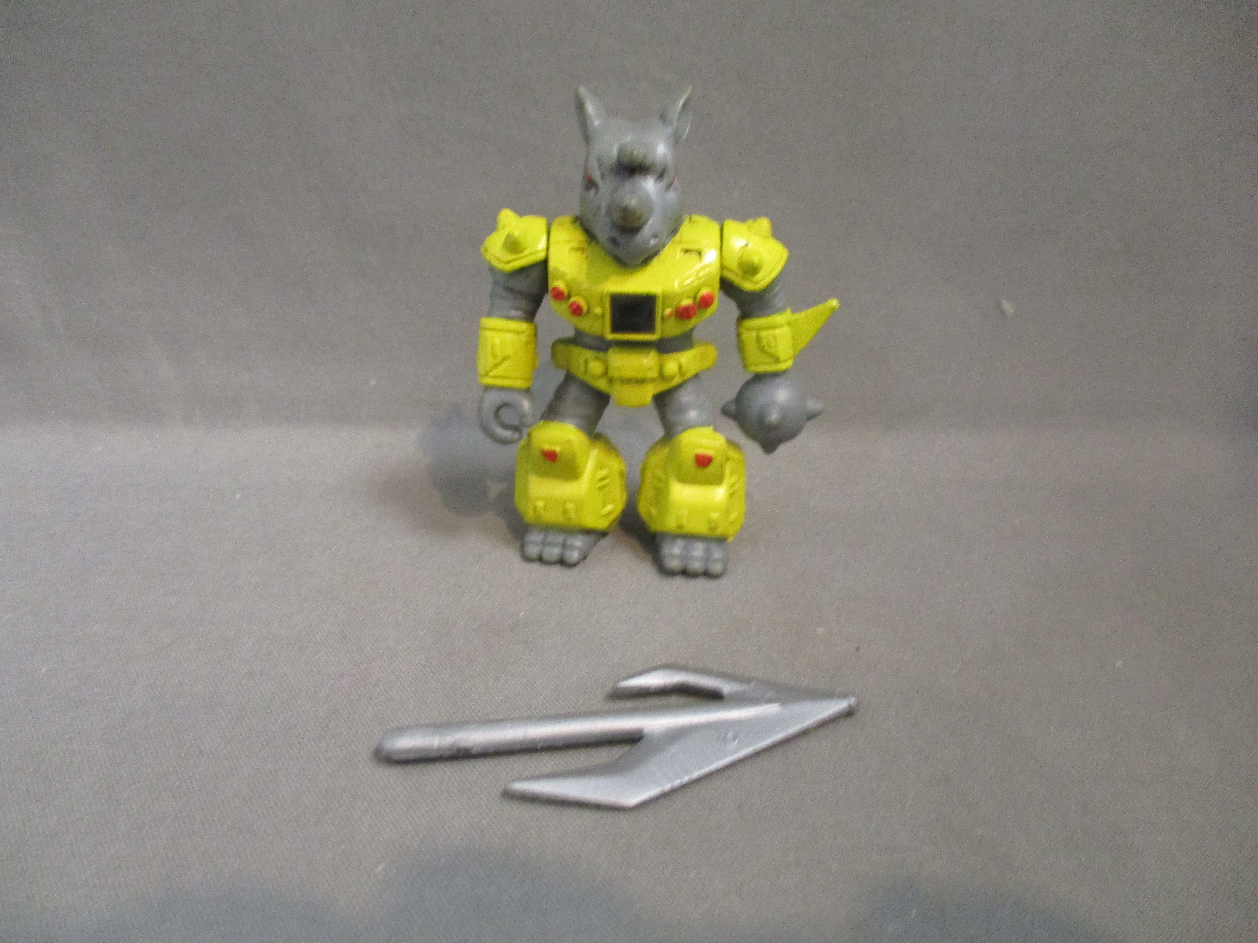 Battle Beasts Rocky Rhino