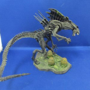 McFarlane Toys Alien Vs. Predator Alien Queen W/ Base