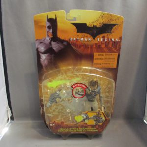 DC Batman Begins Skull Strike Scarecrow