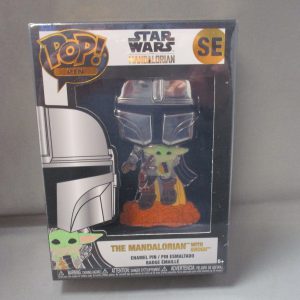 Funko Pop! Star Wars Pin SE The Mandalorian W/ Grogu