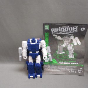 WFC Kingdom Autobot Pipes