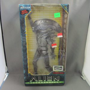 Kenner Alien Resurrection Warrior Drone