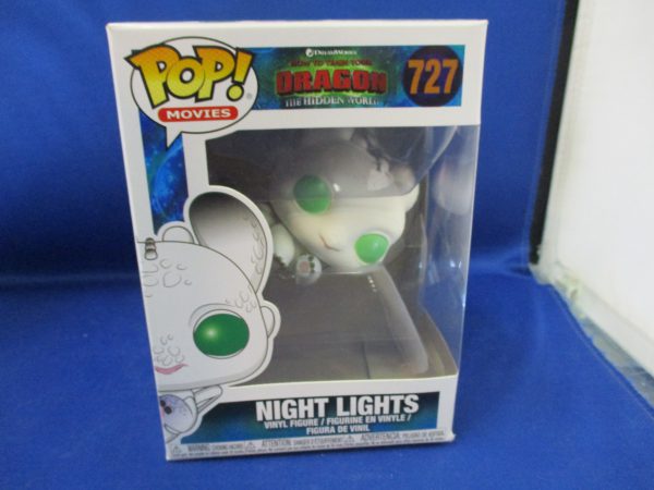 Funko POP! How To Train Your Dragon The Hidden World #727 Night Lights (White with Green Eyes)