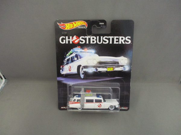 Hot Wheels Premium Ghostbusters Ecto-1 1/64 Real Rider